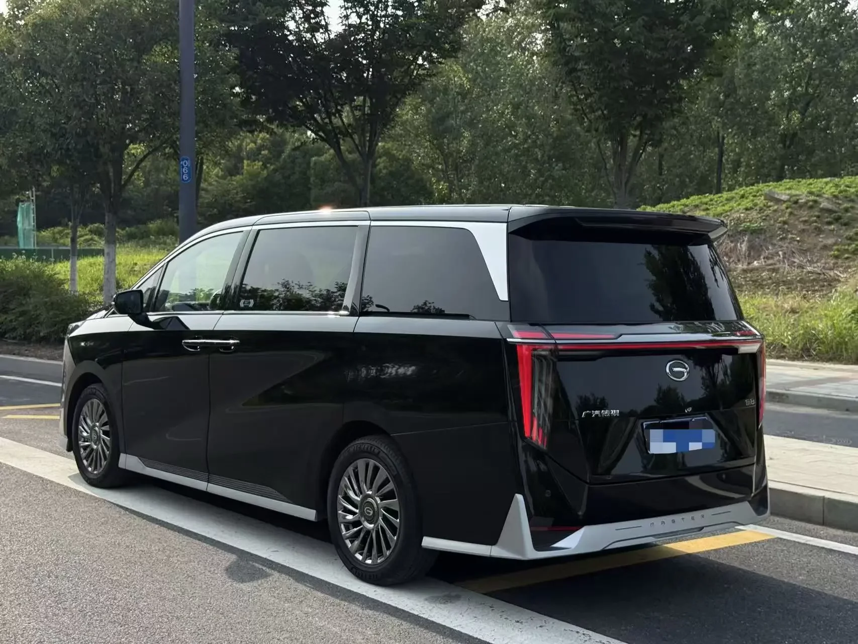 GAC Trumpchi M8