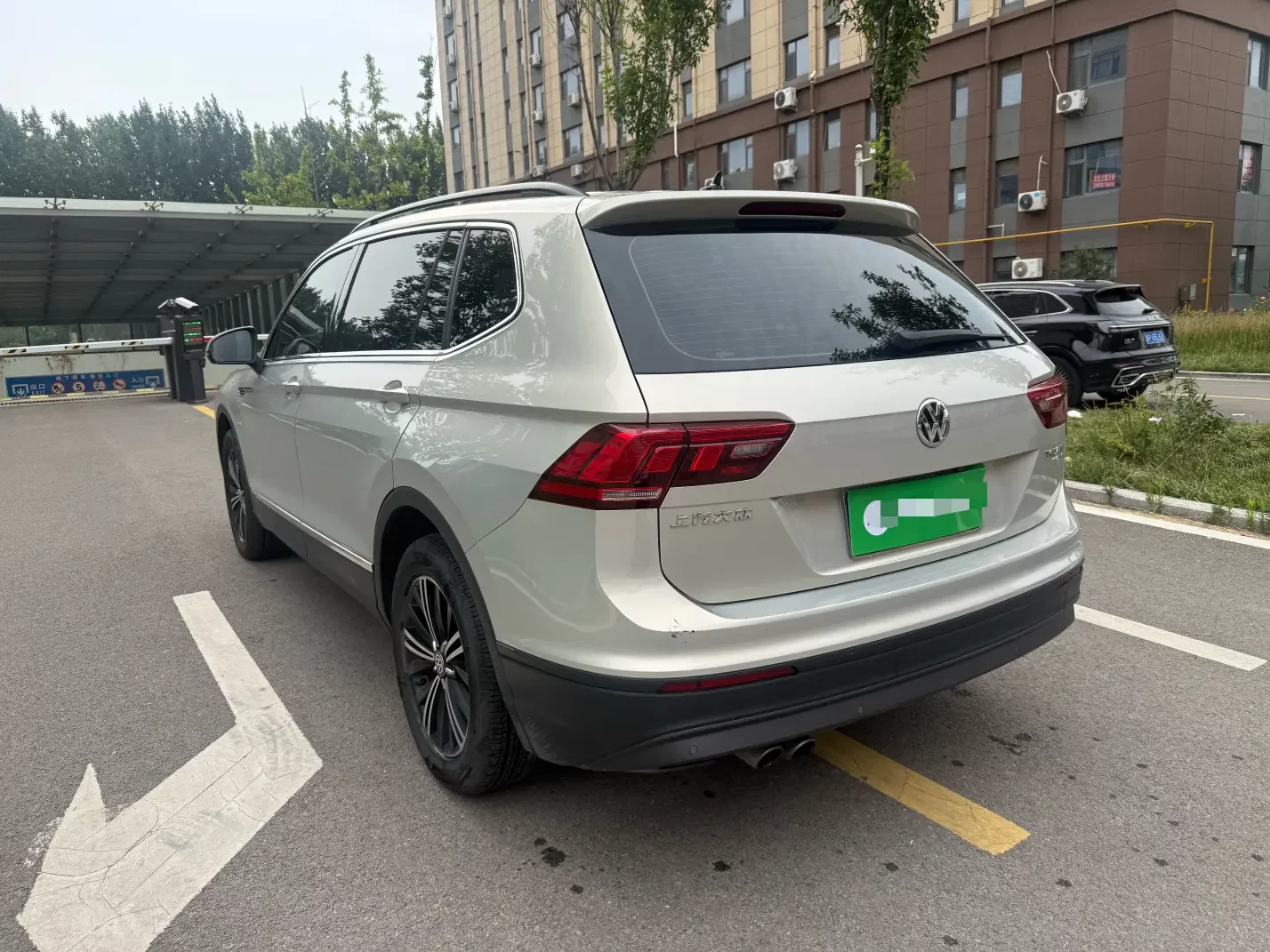 Volkswagen Tiguan L