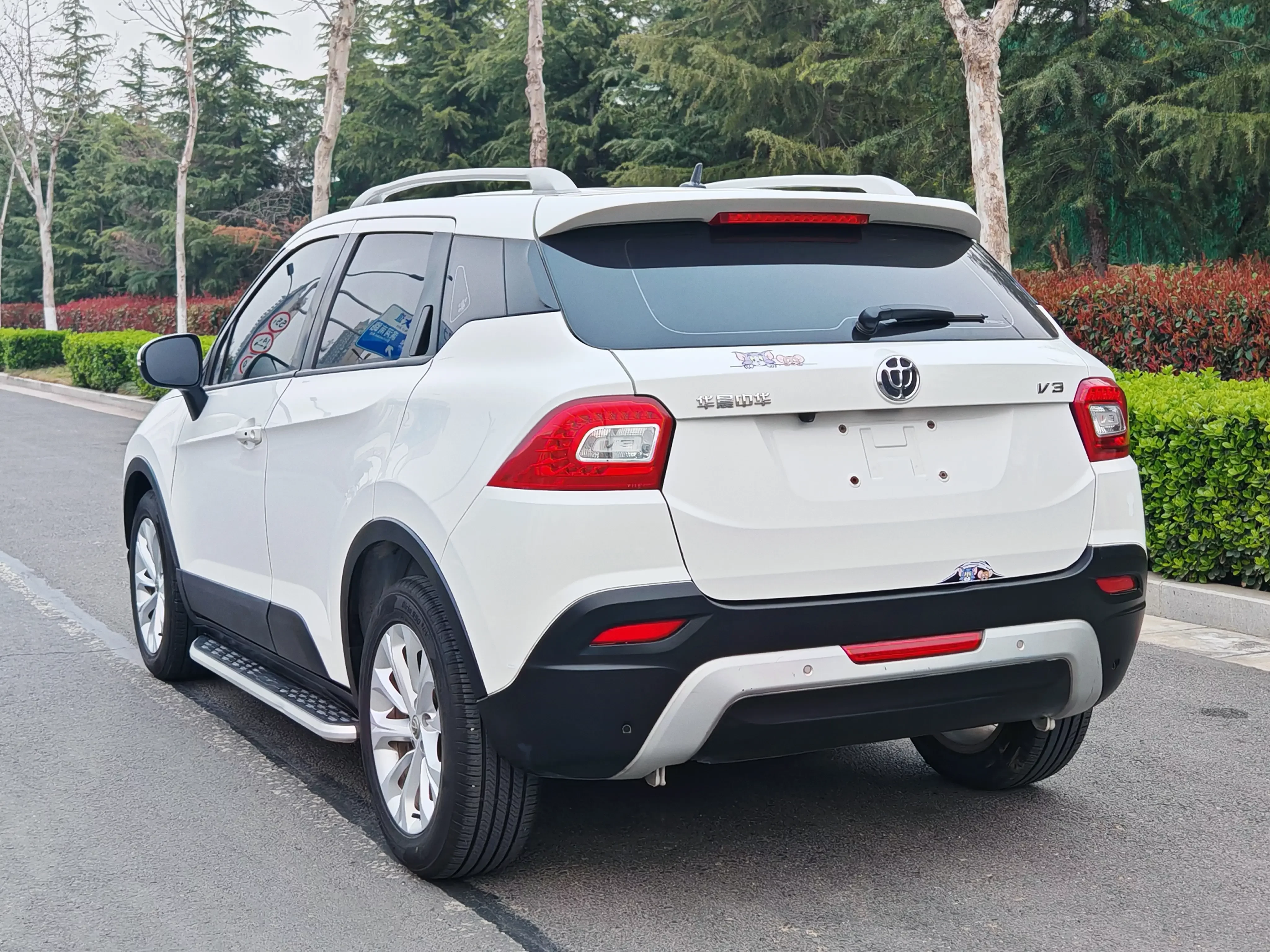 Brilliance China V3