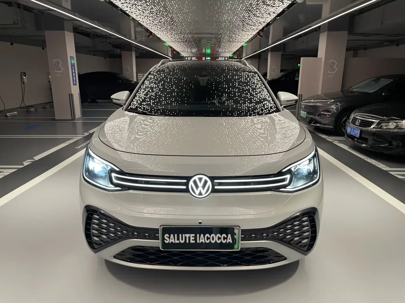 Volkswagen ID.6 CROZZ