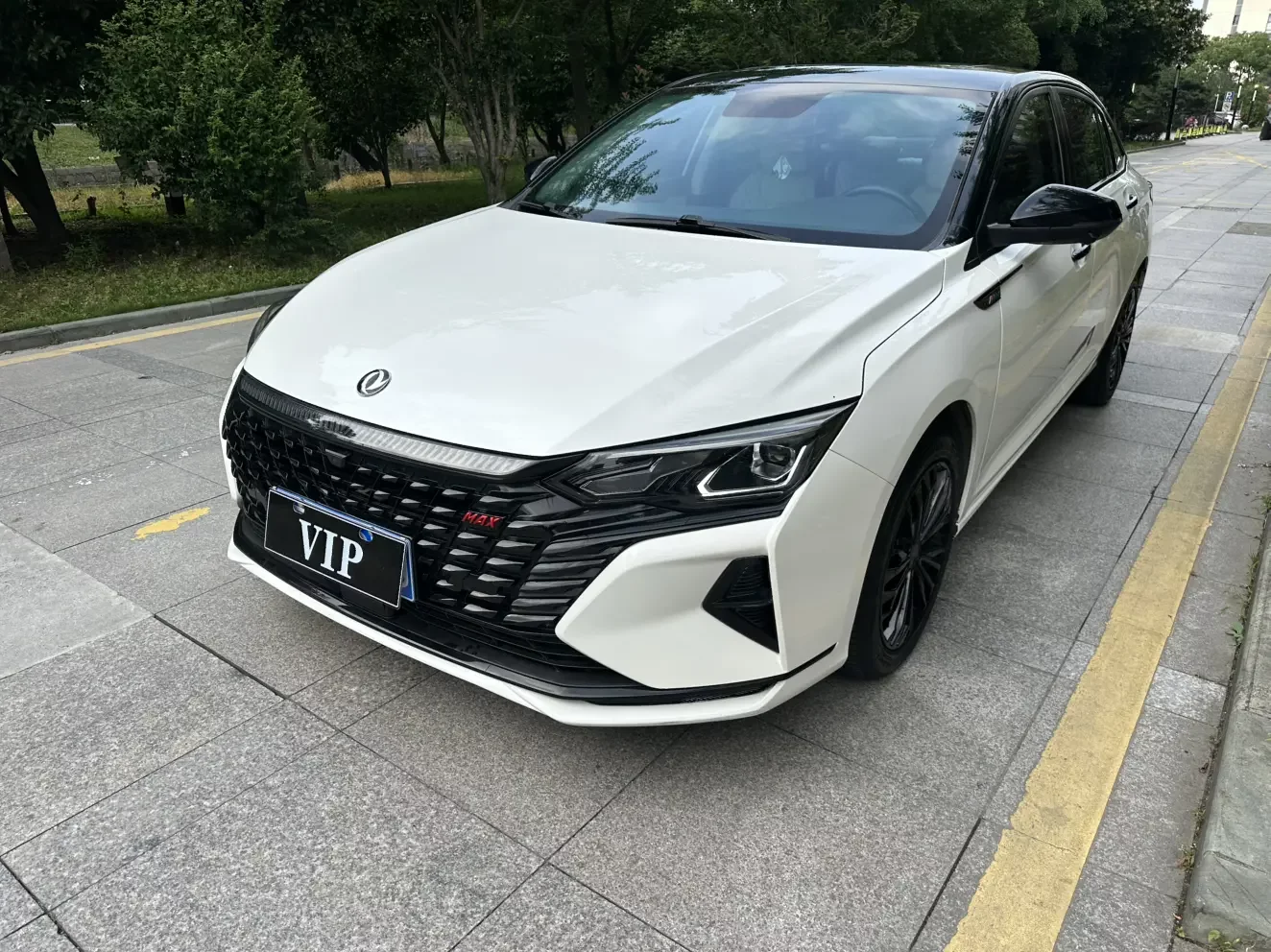 Dongfeng Yixuan MAX