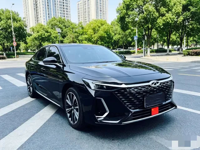 Chery Arrizo 8