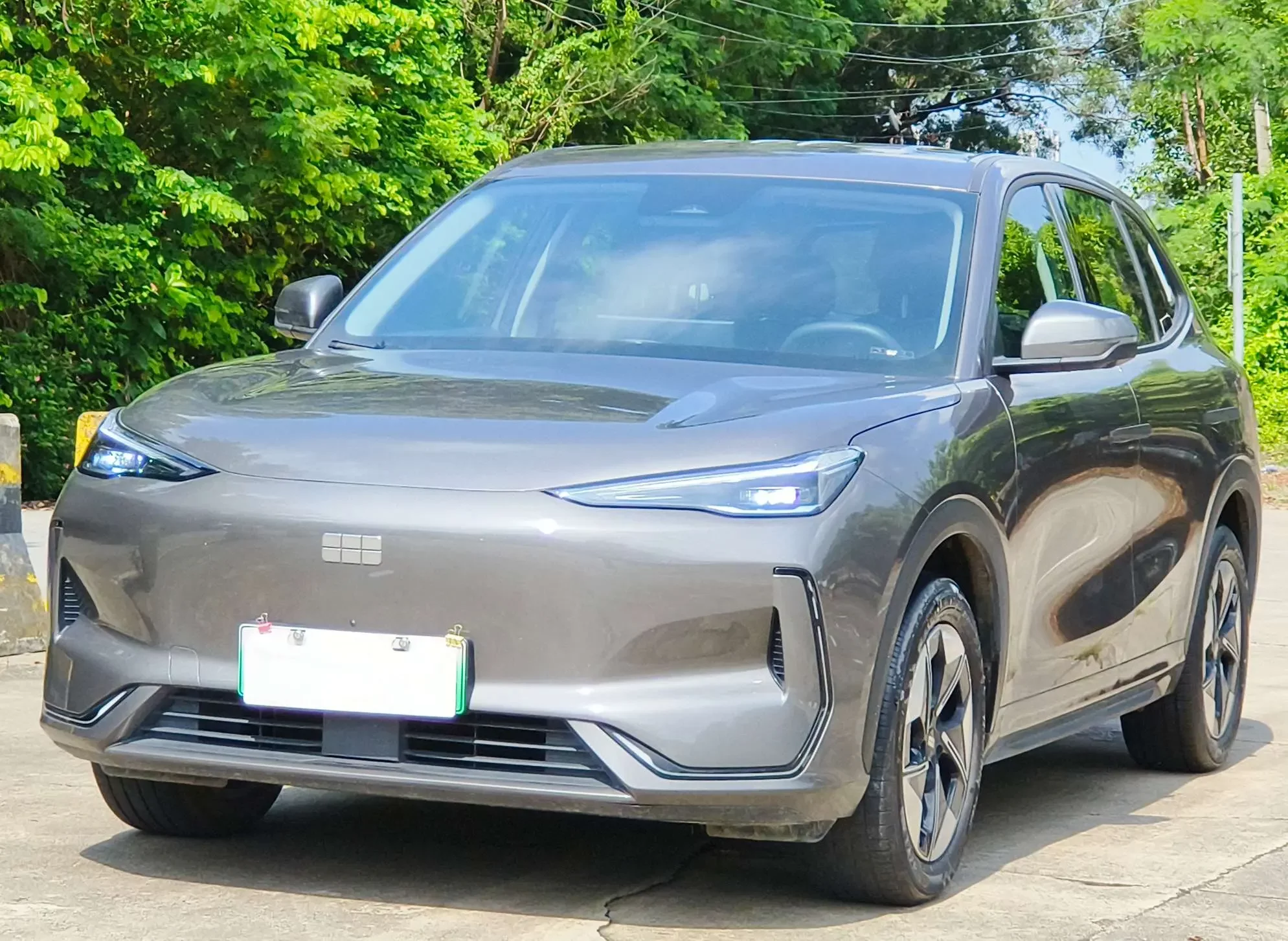 Geely Galaxy E5