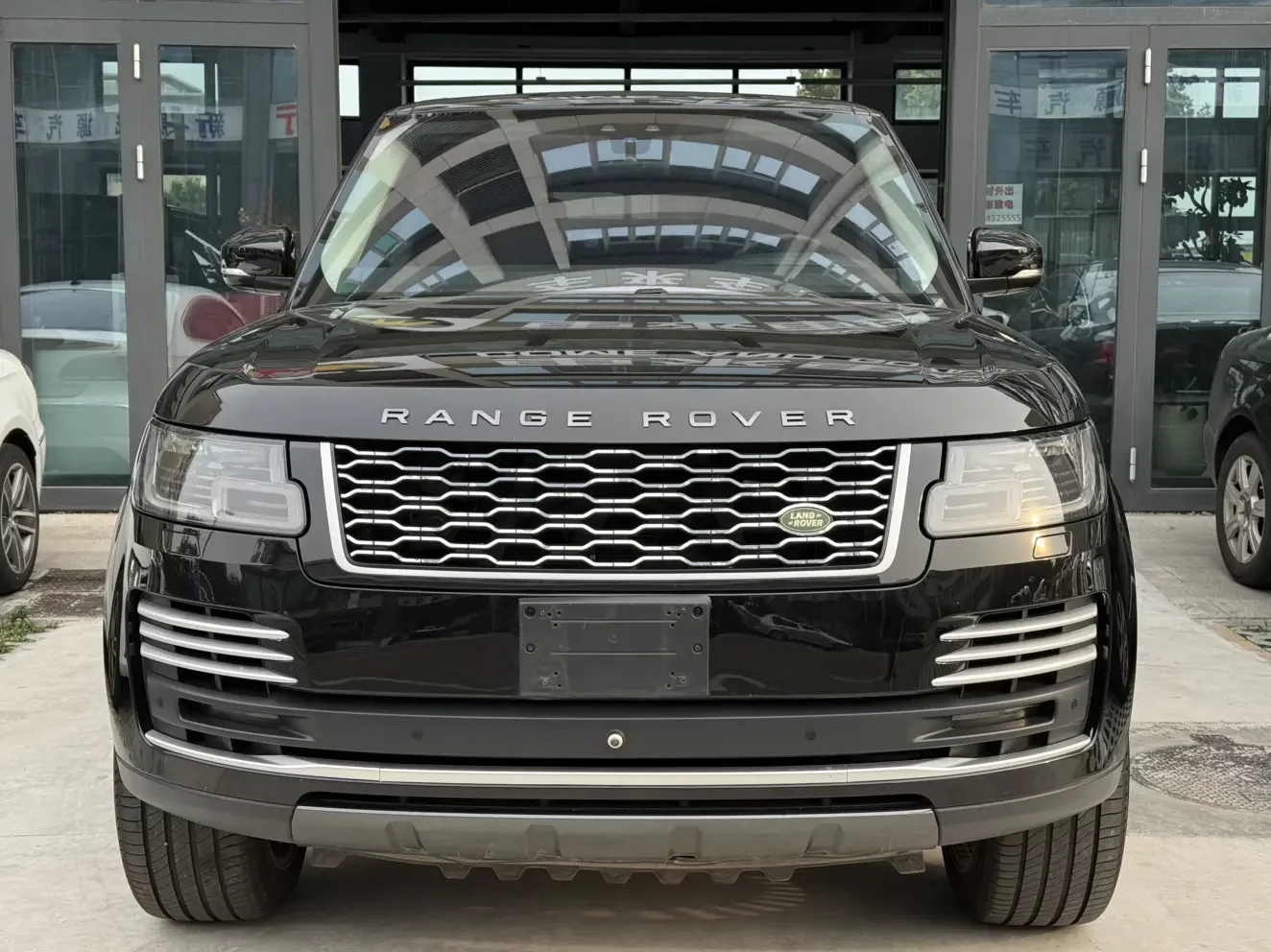 Land Rover range rover