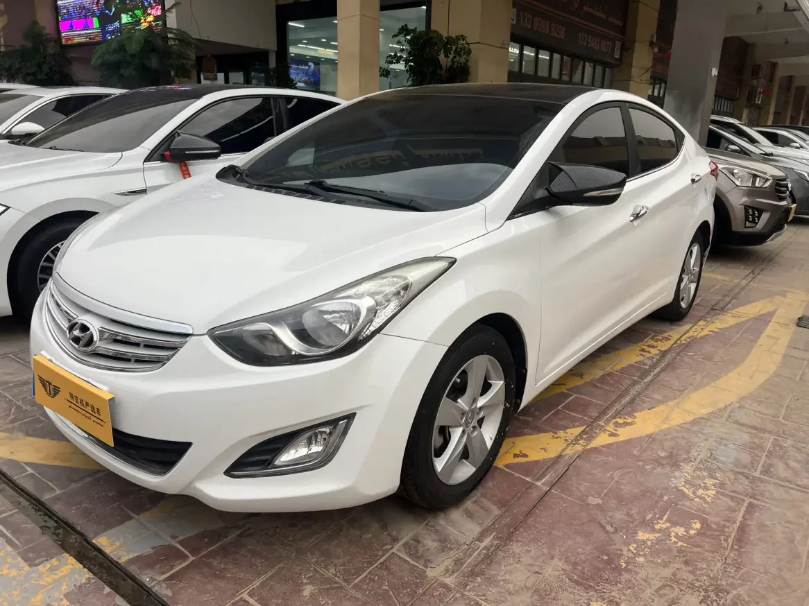 Hyundai Elantra