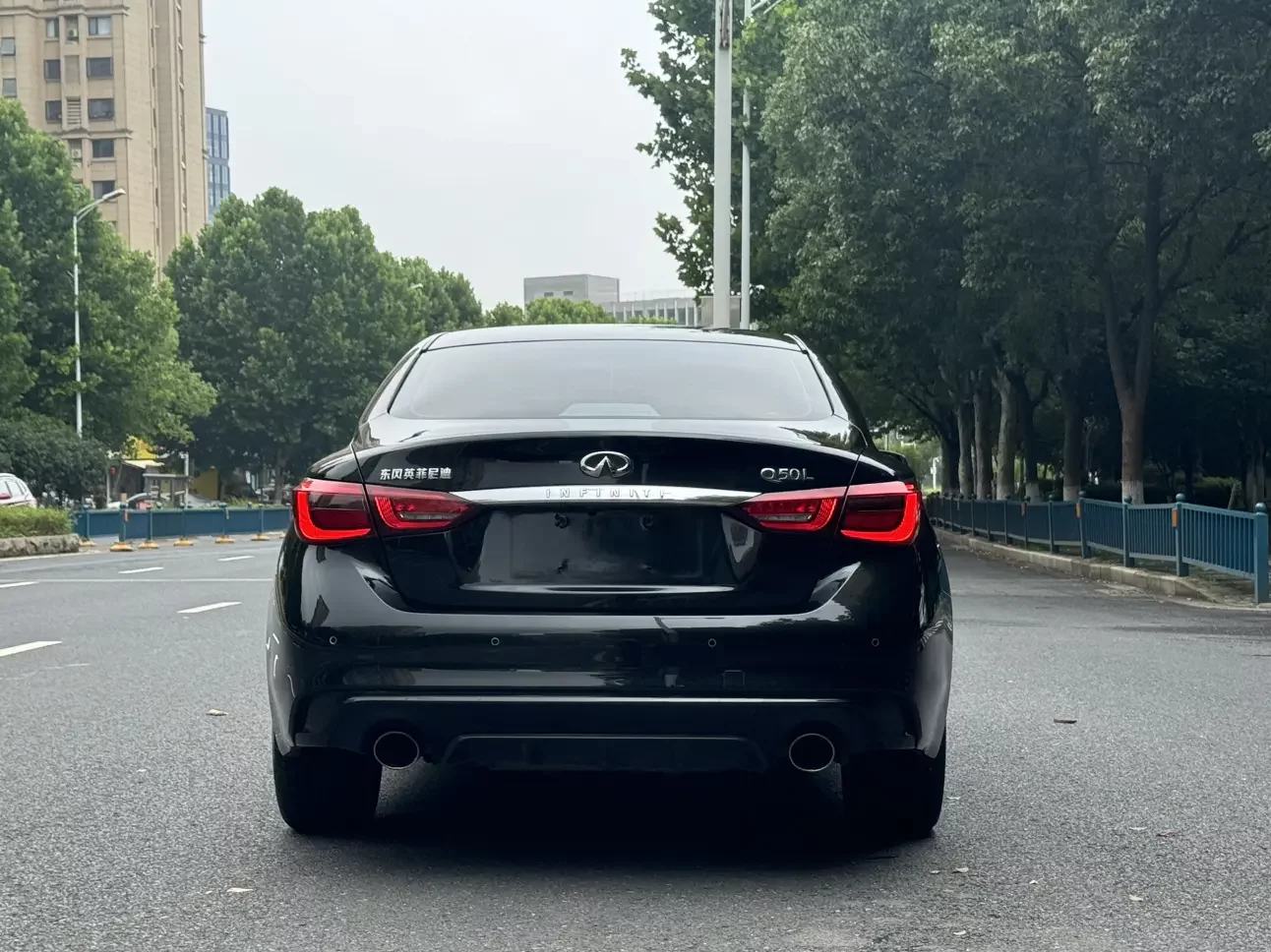 Infiniti Q50L