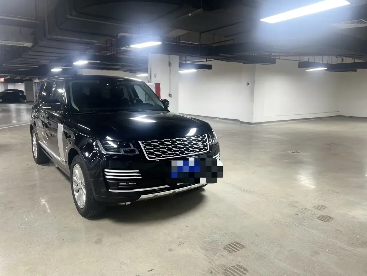 Land Rover range rover