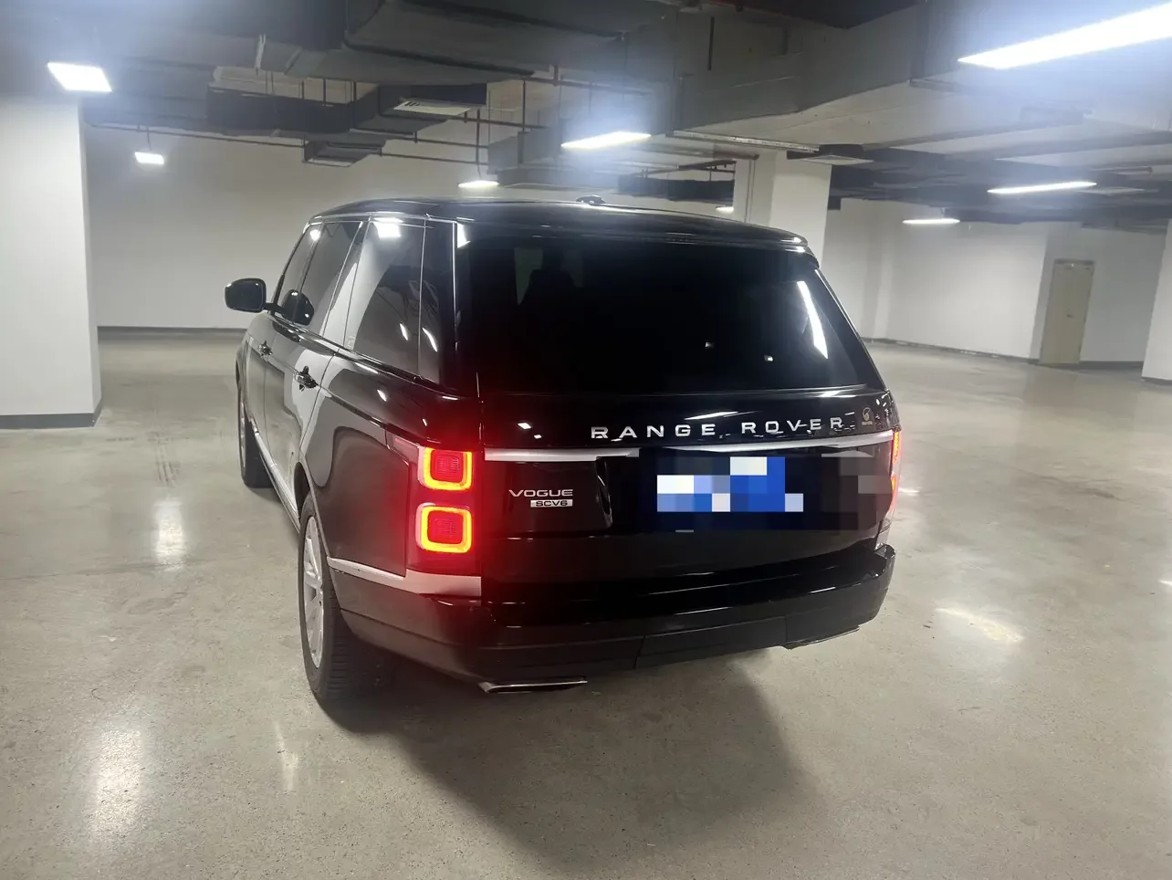 Land Rover range rover