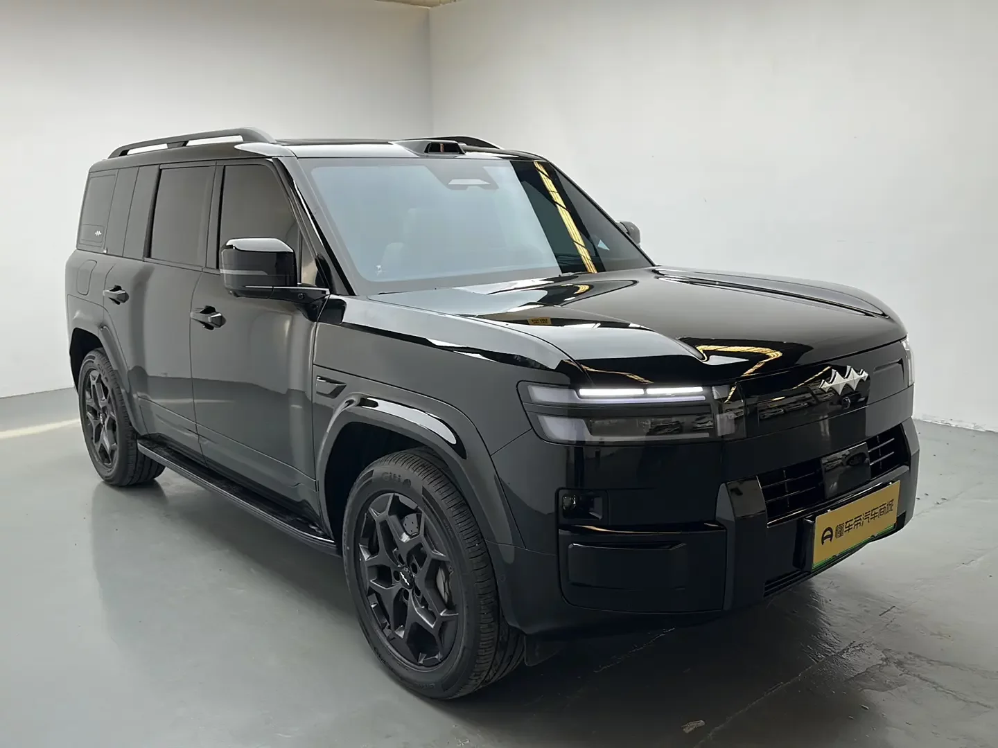BYD Leopard Titanium 7 PHEV