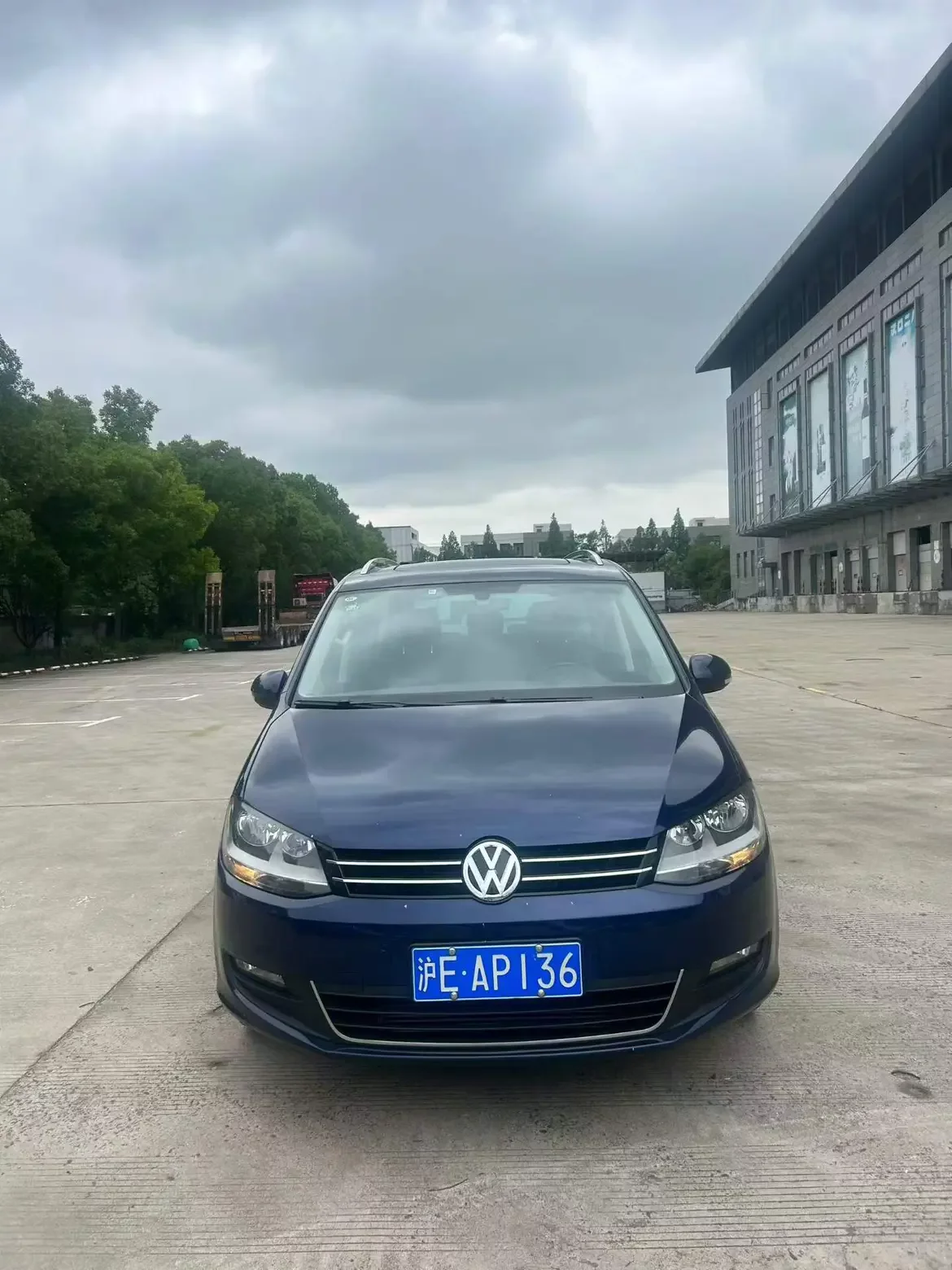 Volkswagen Sharon