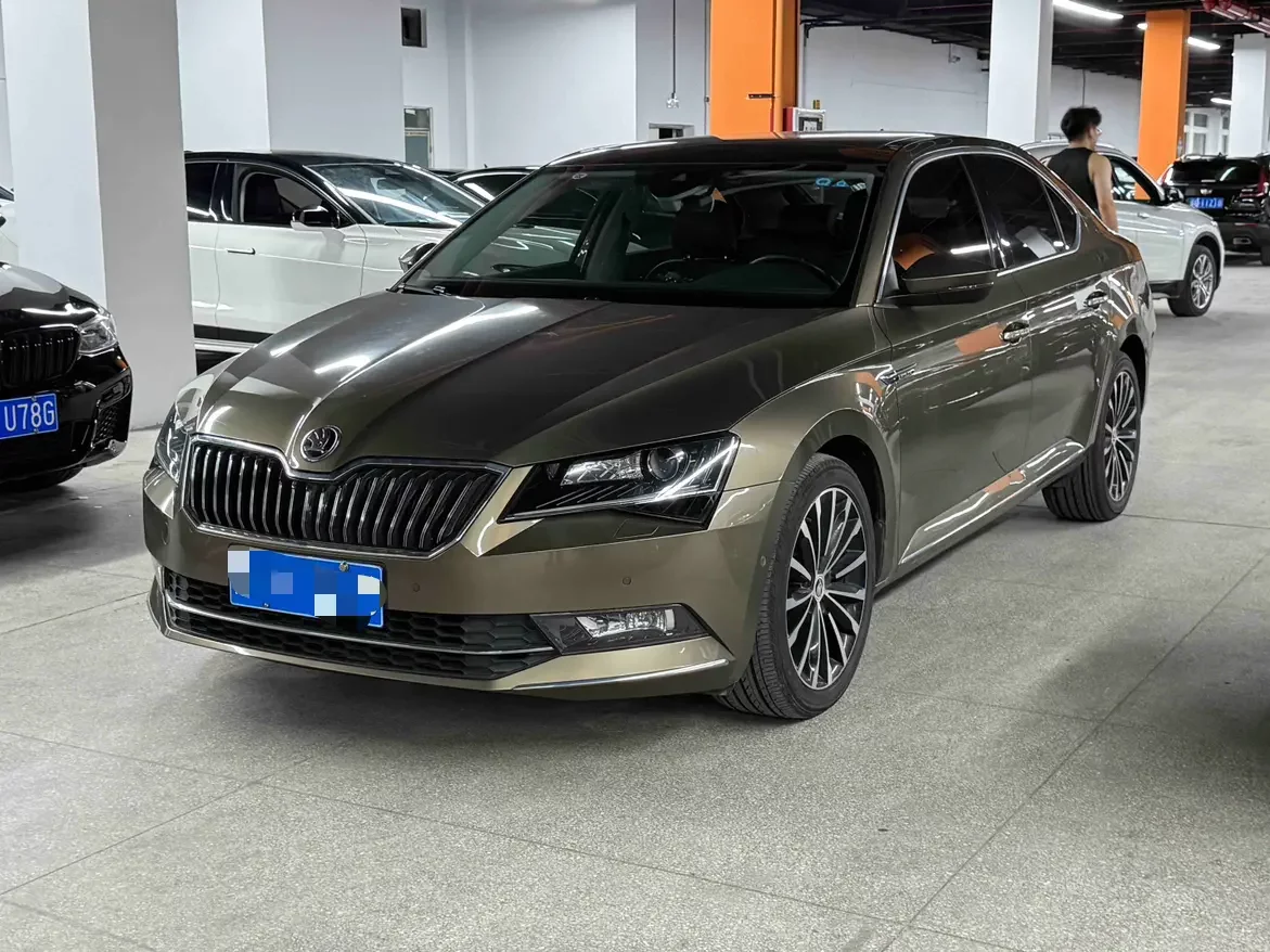 Skoda SuperB