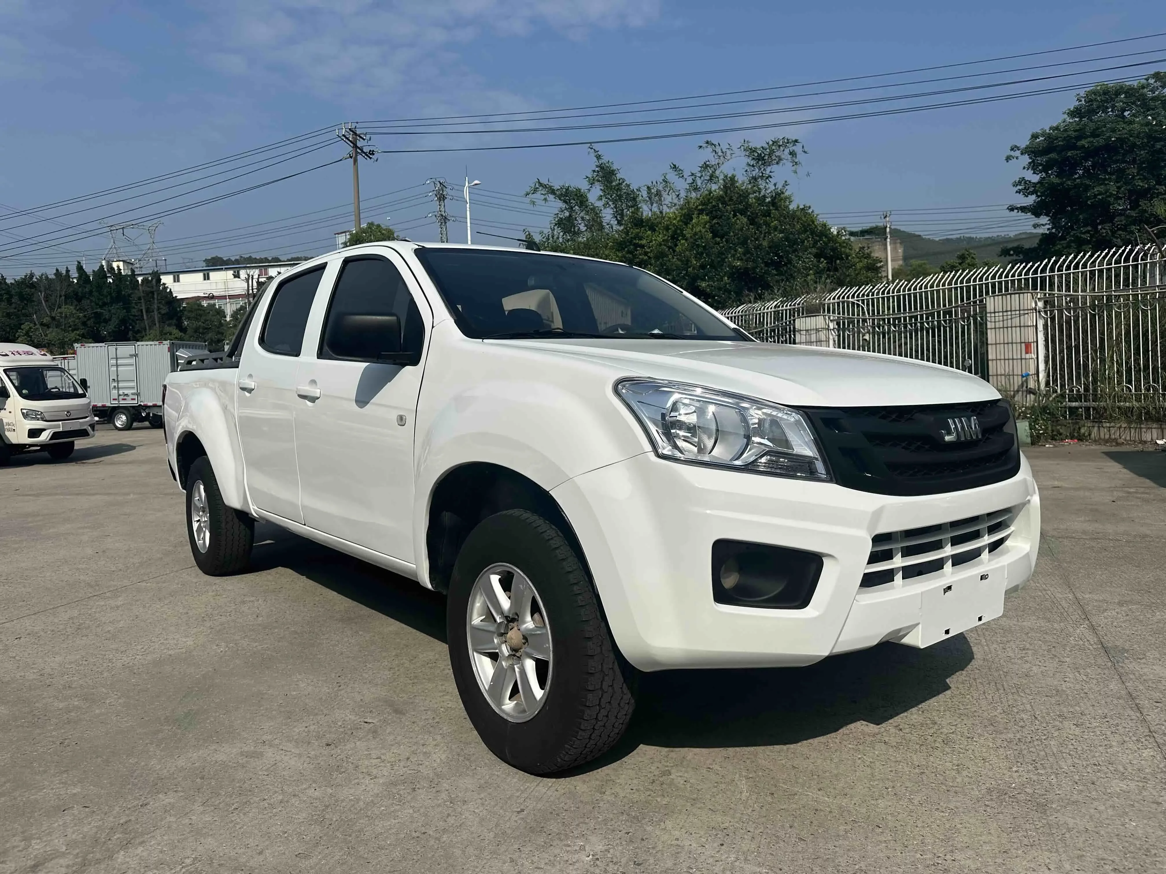 Isuzu RE-MAX