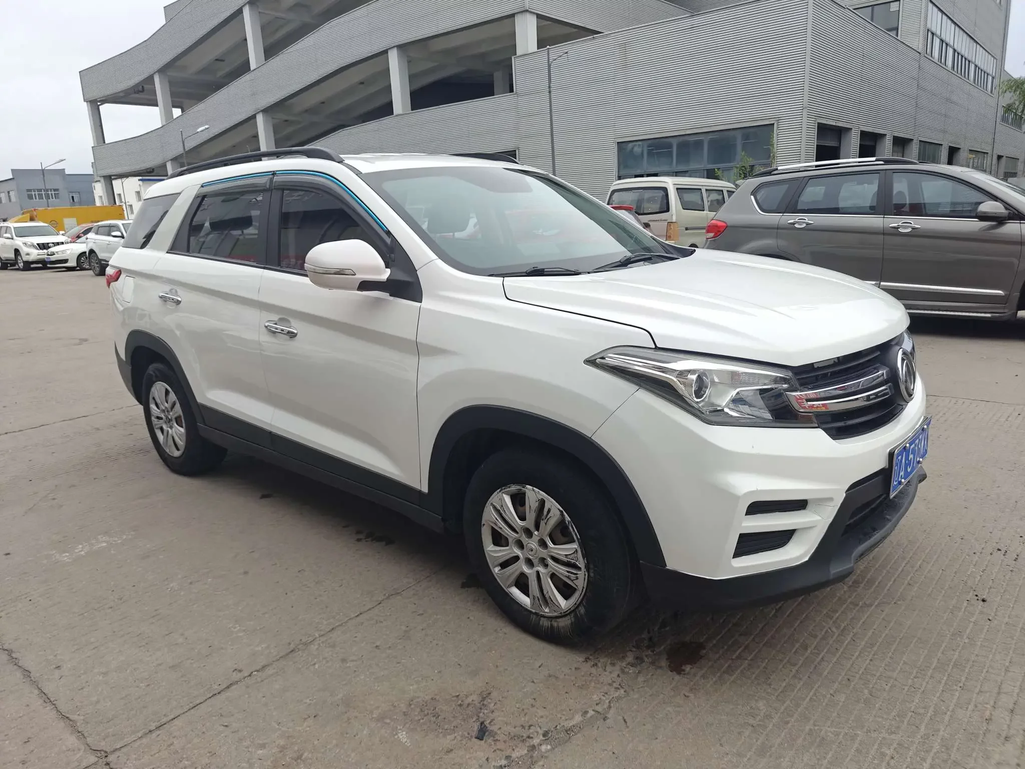 Dongfeng Scenery S560