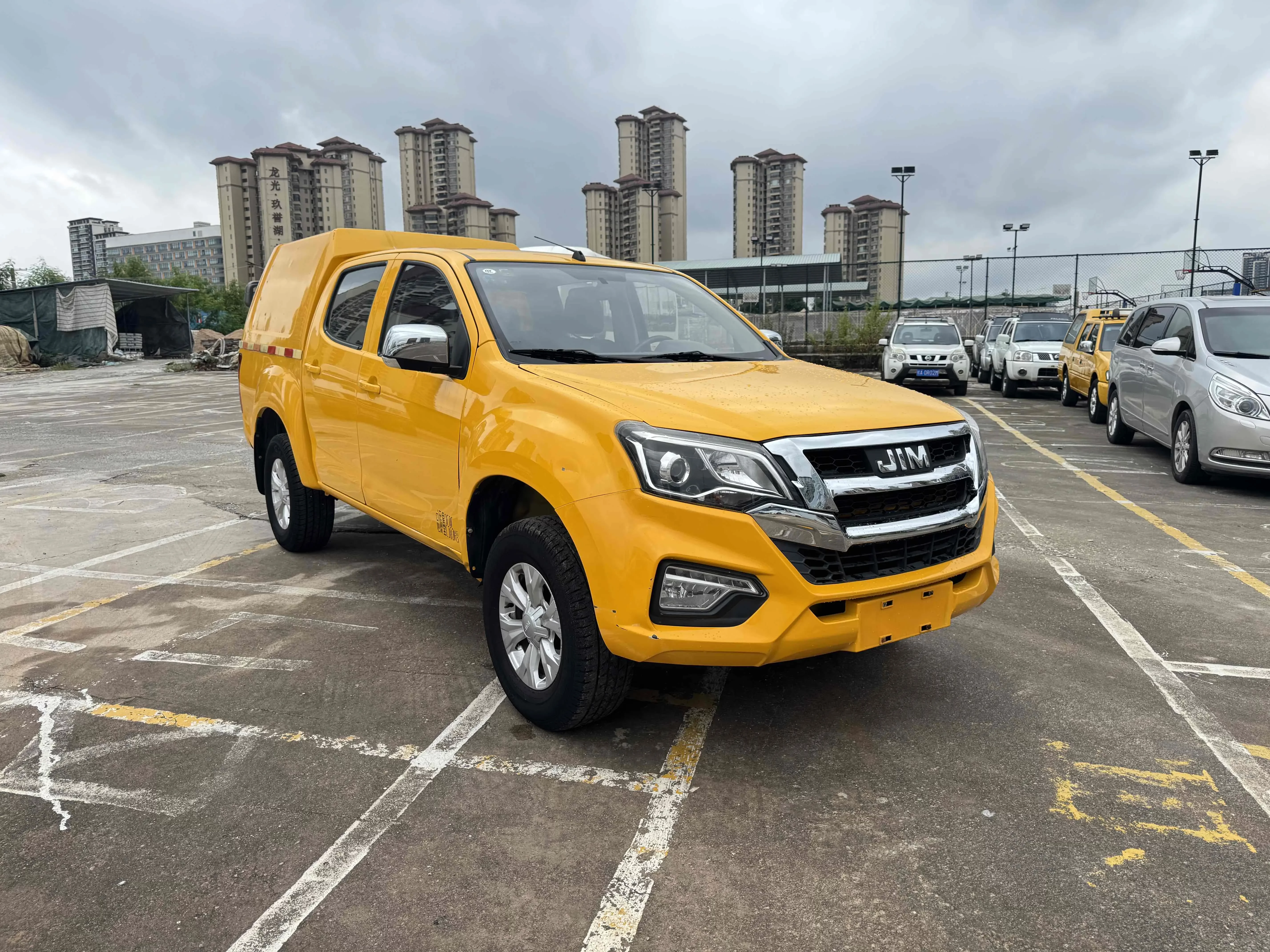 Isuzu RE-MAX