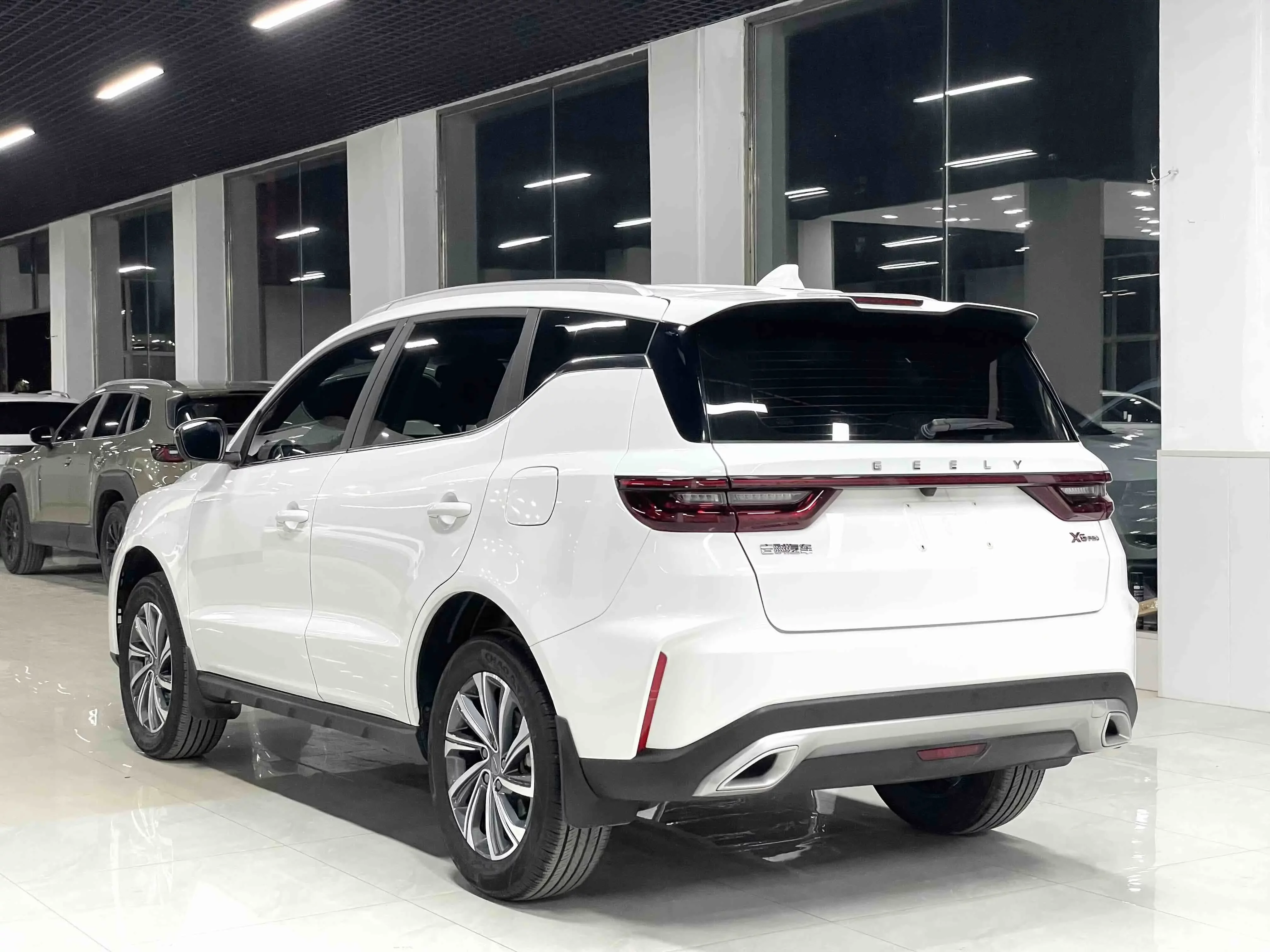 Geely Vision X6
