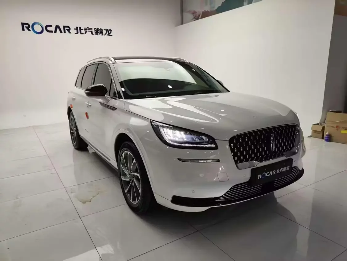 Lincoln Adventurer PHEV
