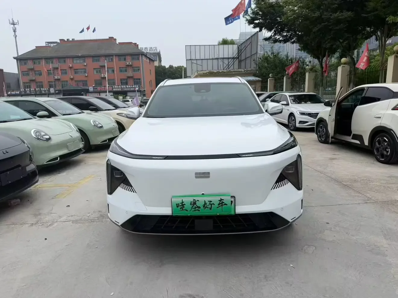 Geely Galaxy L7  из Китая