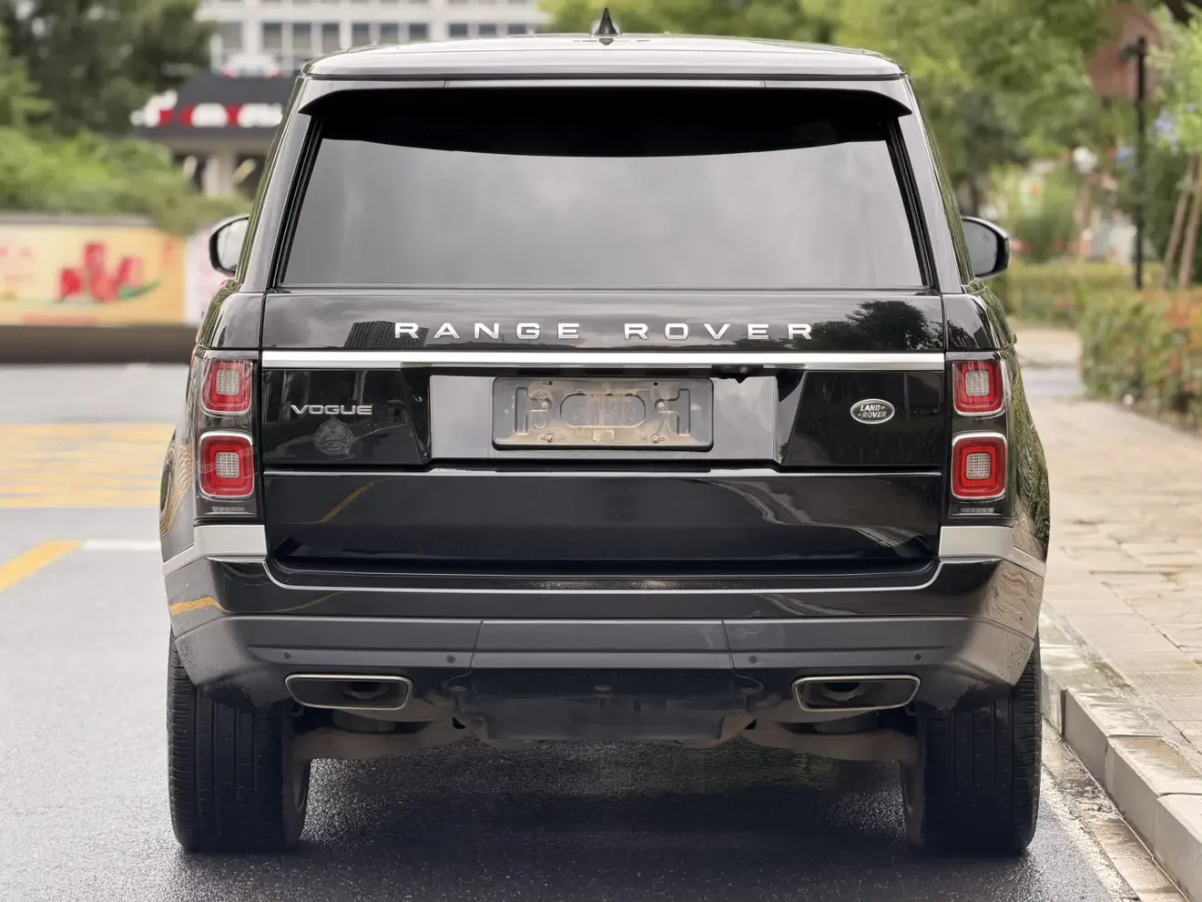 Land Rover range rover