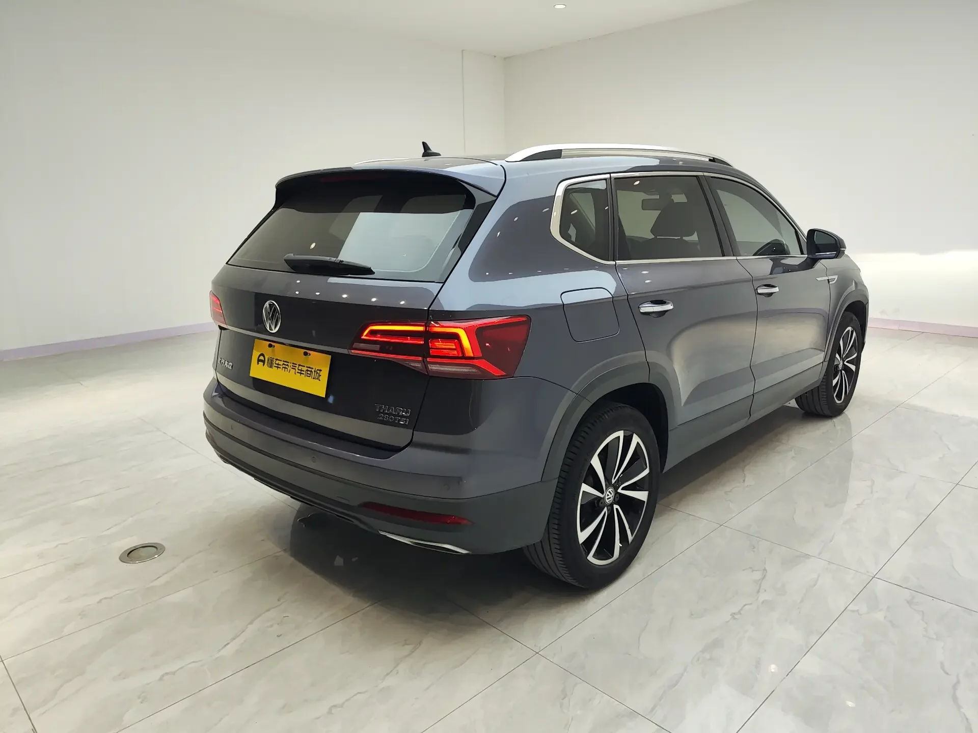 Volkswagen Tharu