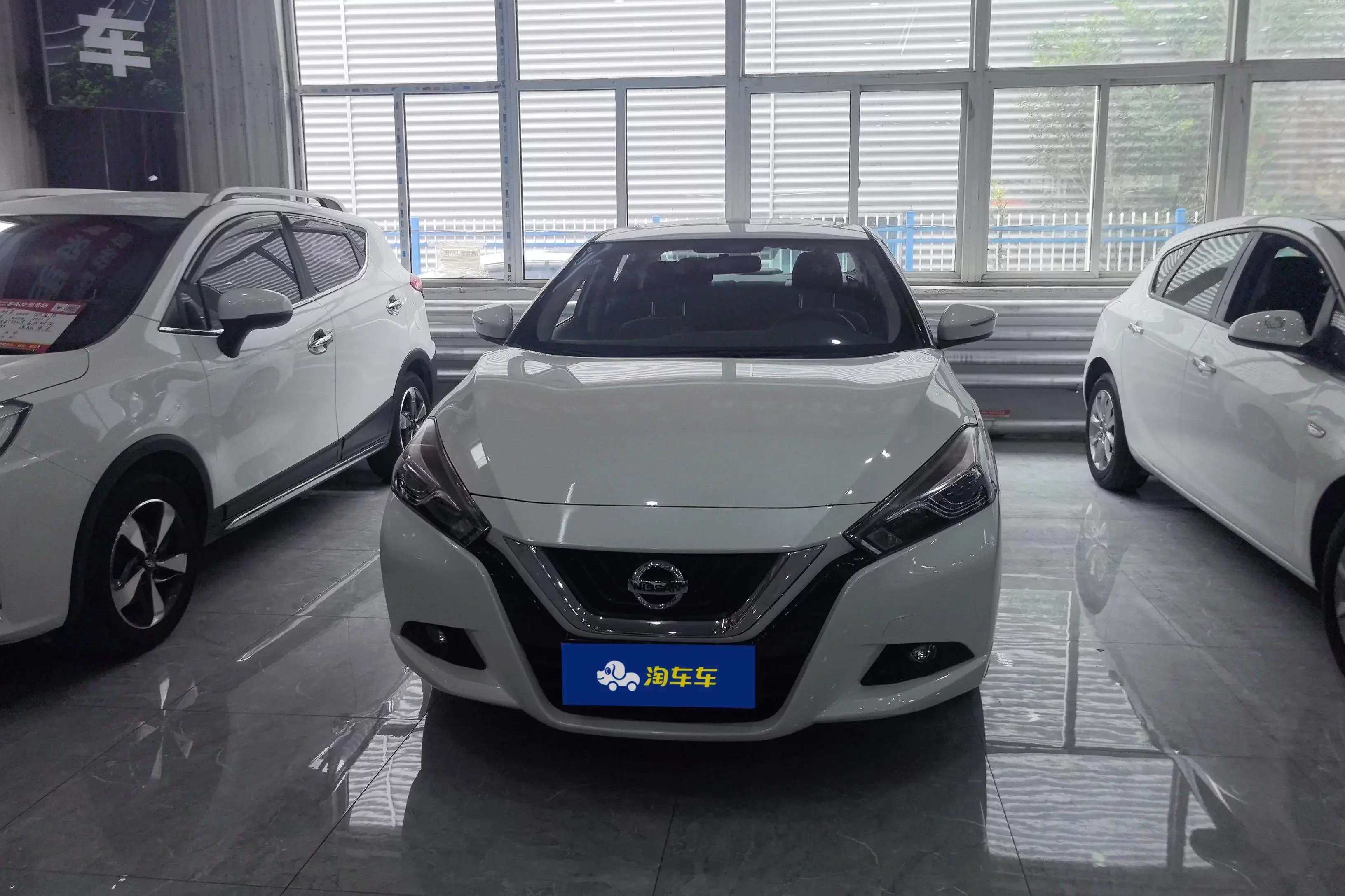 Nissan bluebird