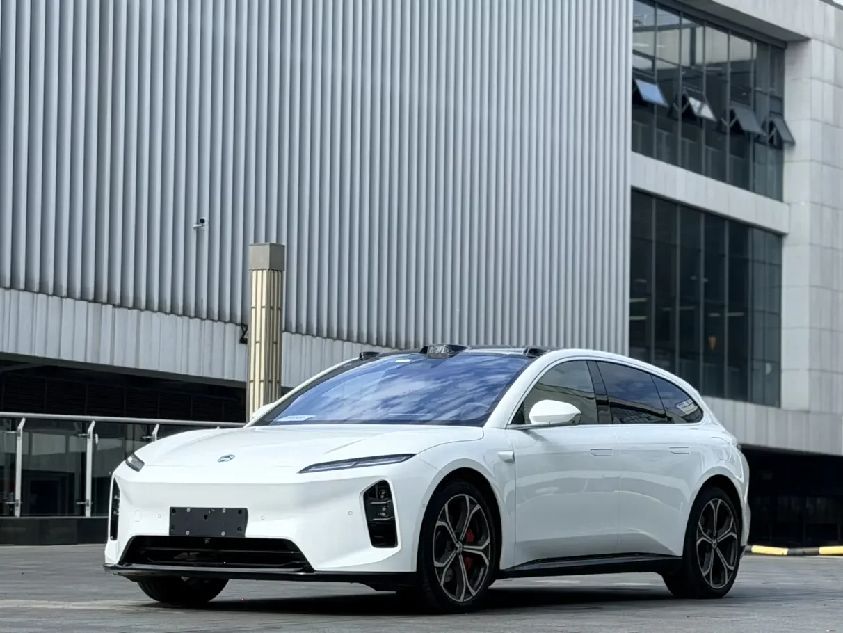NIO ET5T