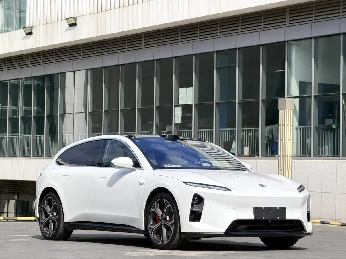 NIO ET5T