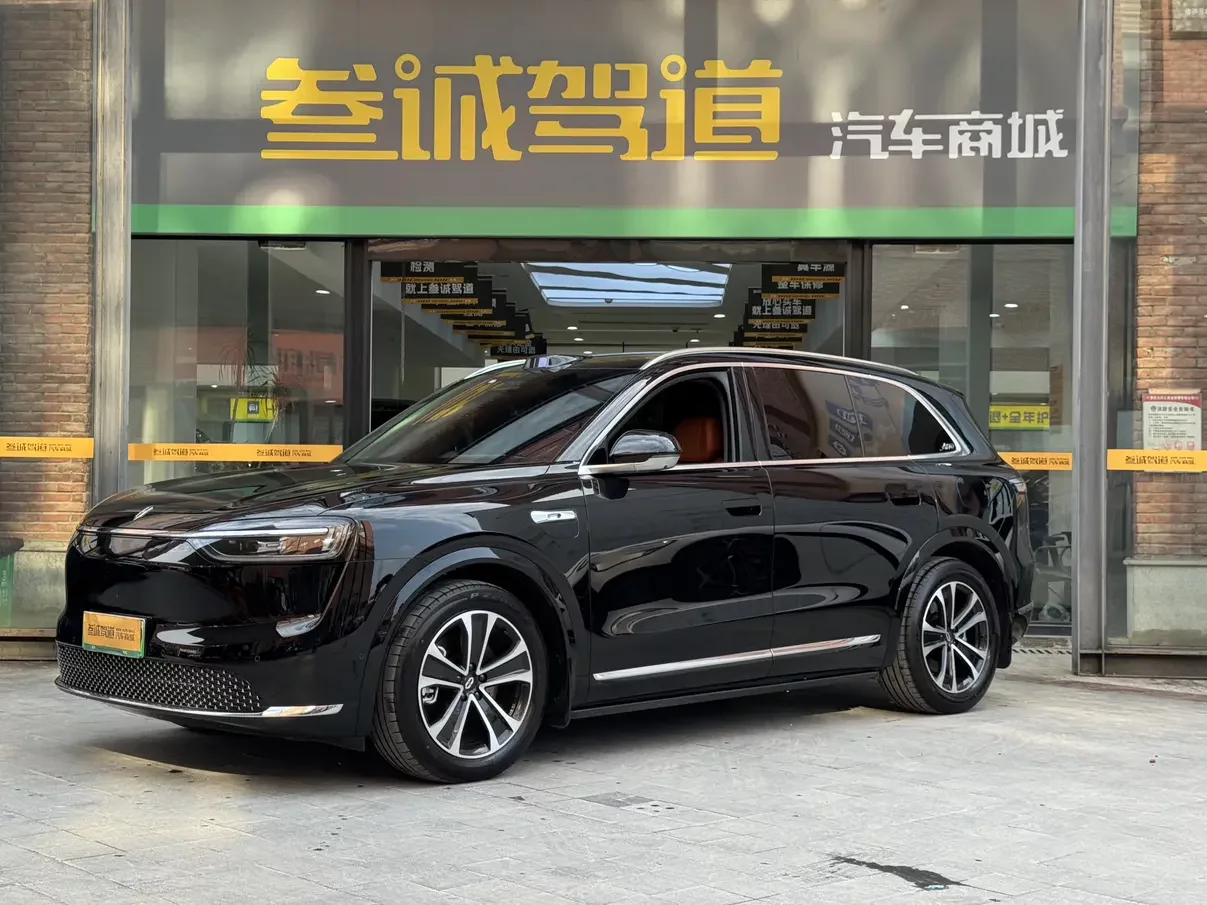 AITO M7