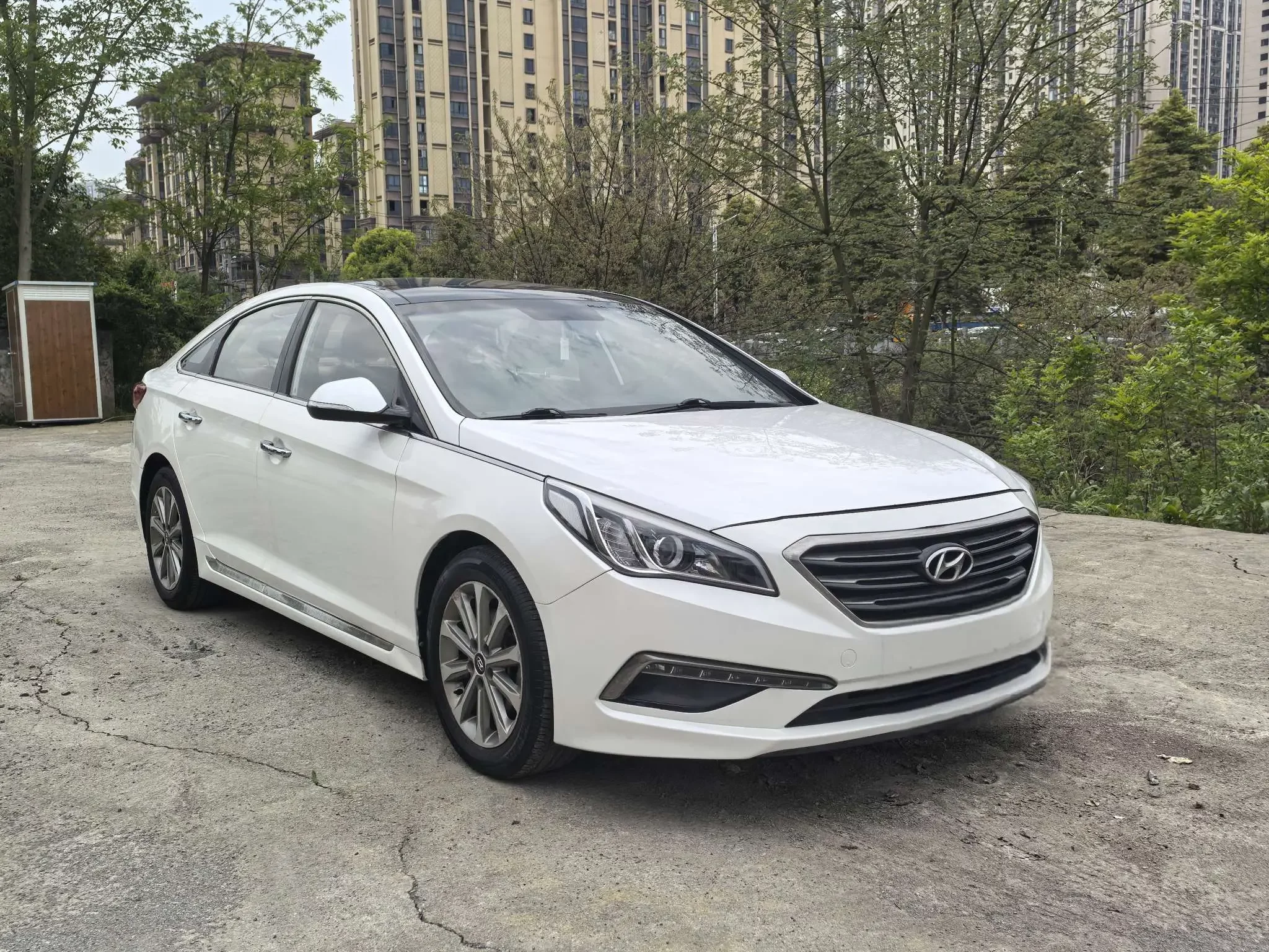 Hyundai sonata nine