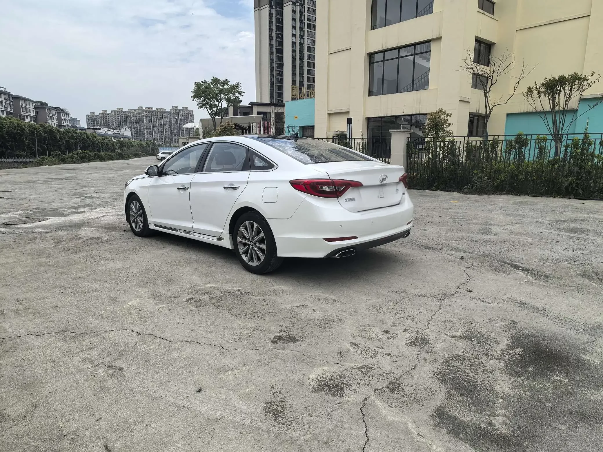 Hyundai sonata nine