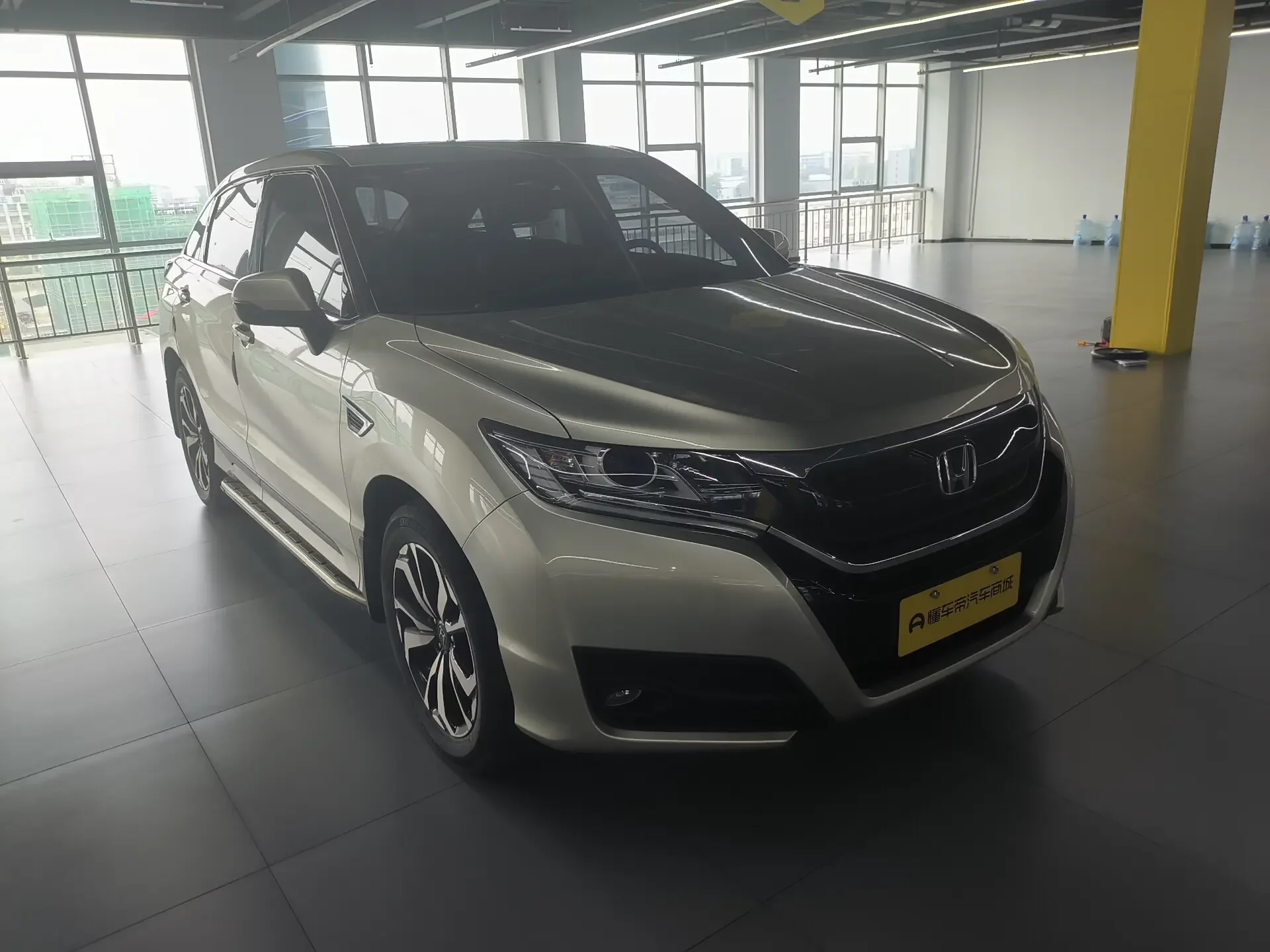 Honda UR-V