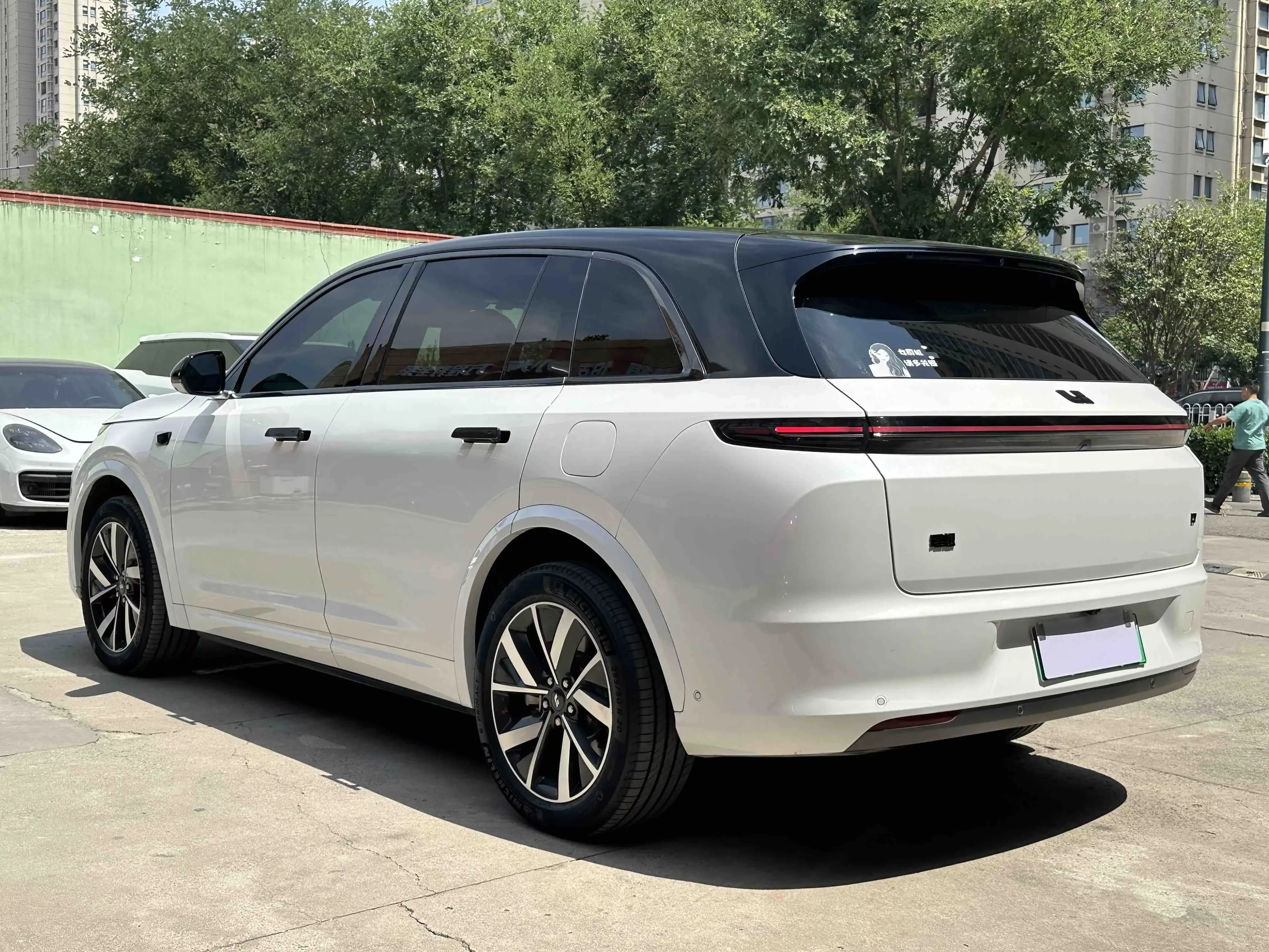 Lixiang L7