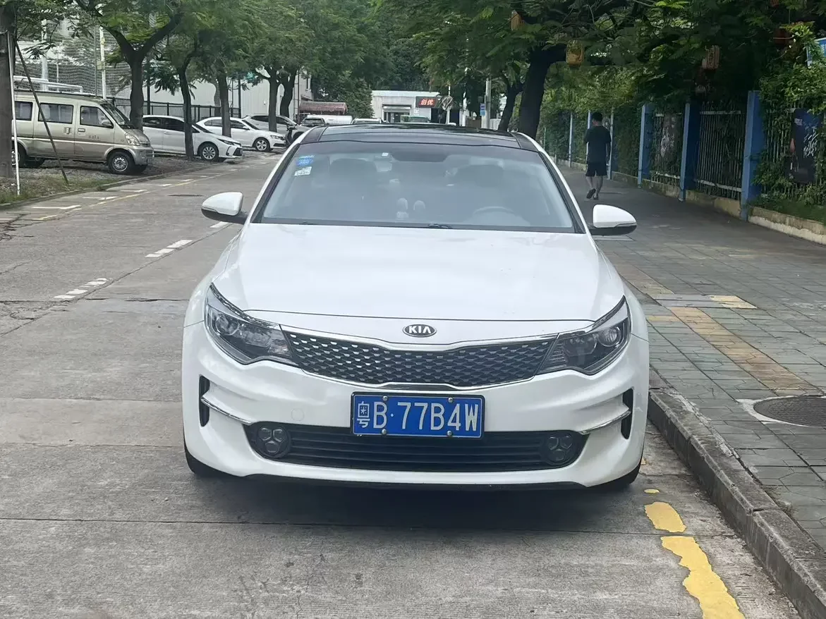 Kia K5