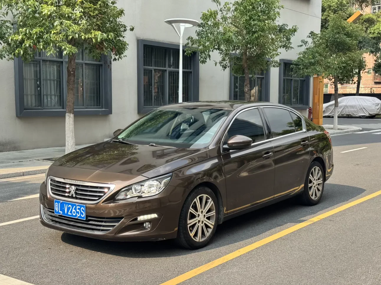 Peugeot 408