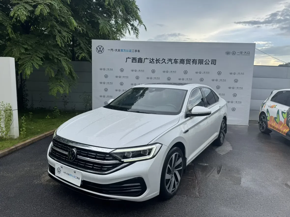 Volkswagen Sagitar