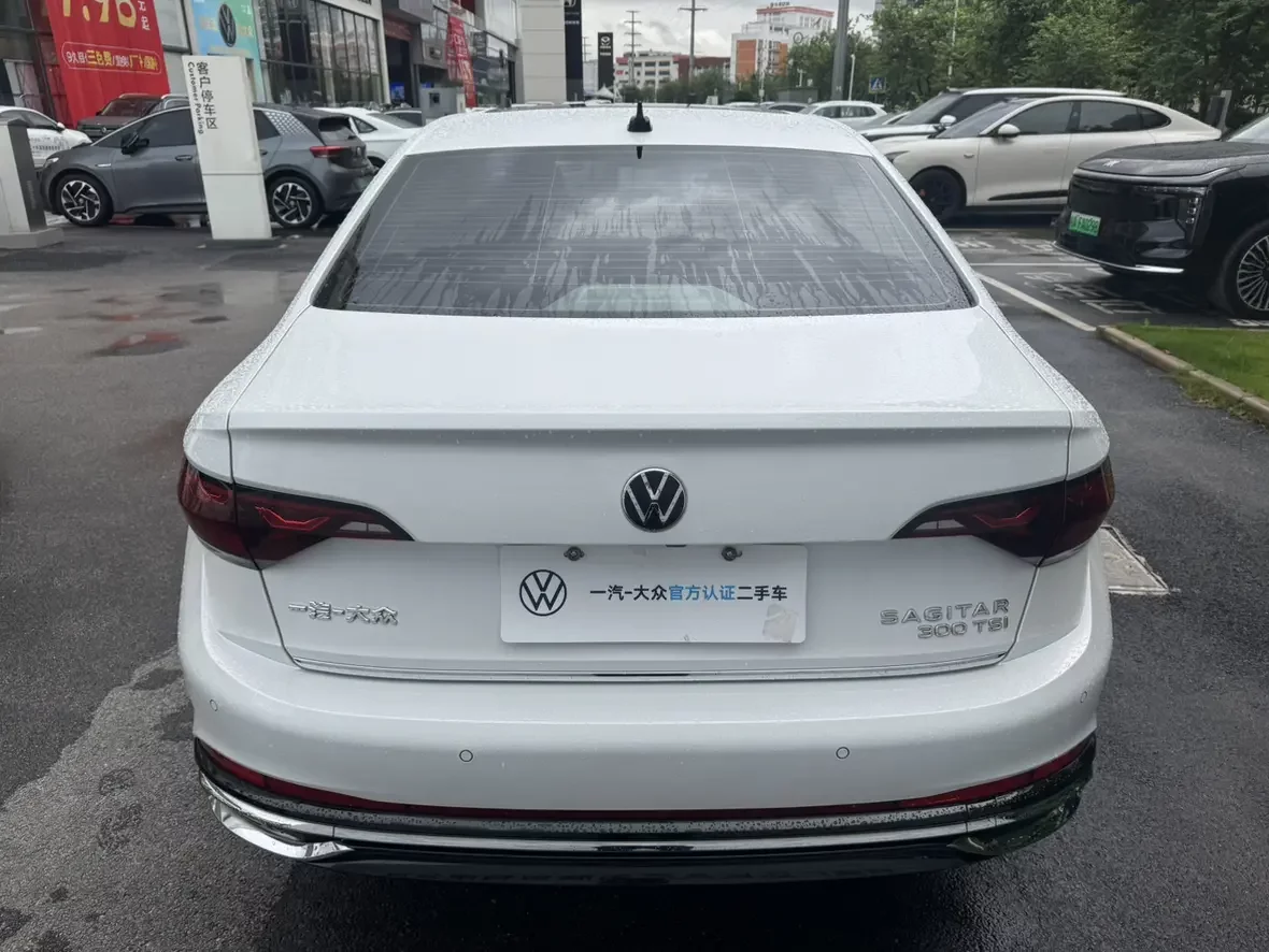 Volkswagen Sagitar