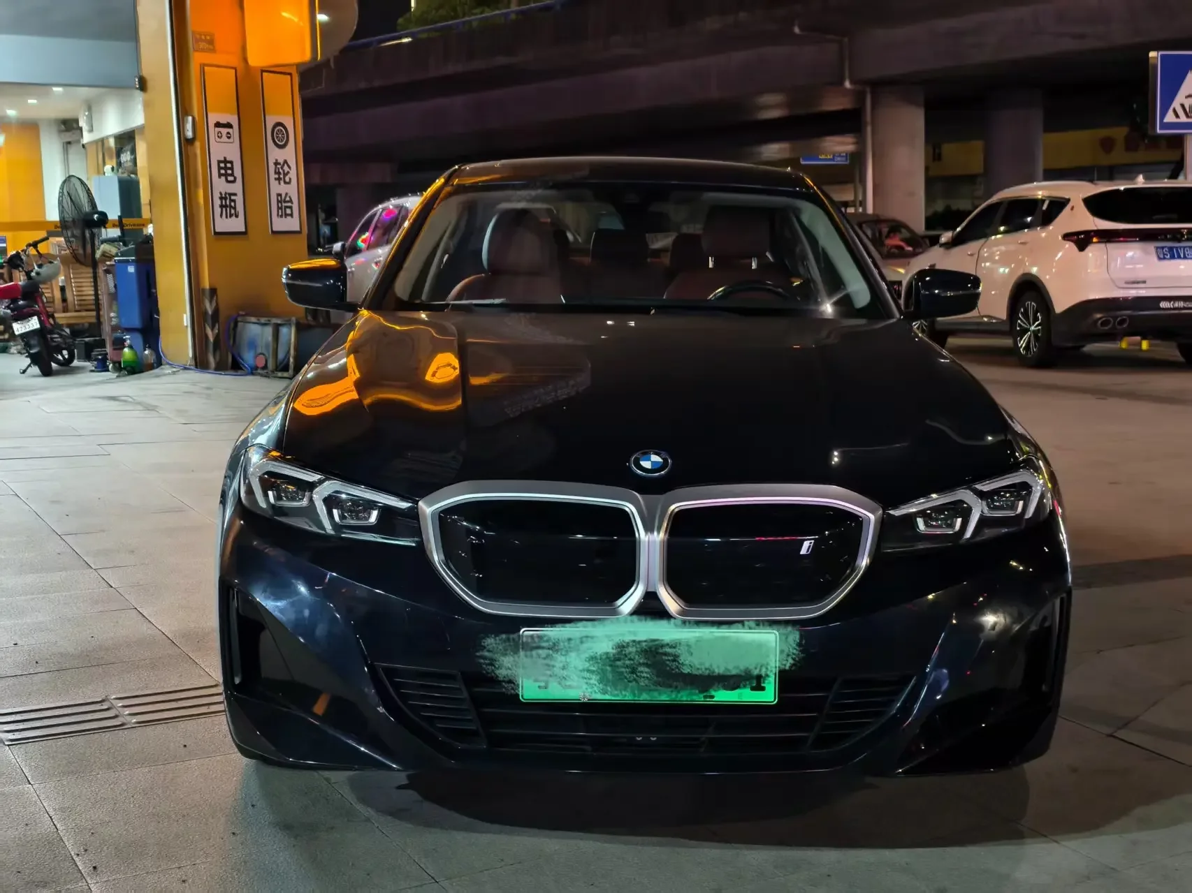 BMW i3