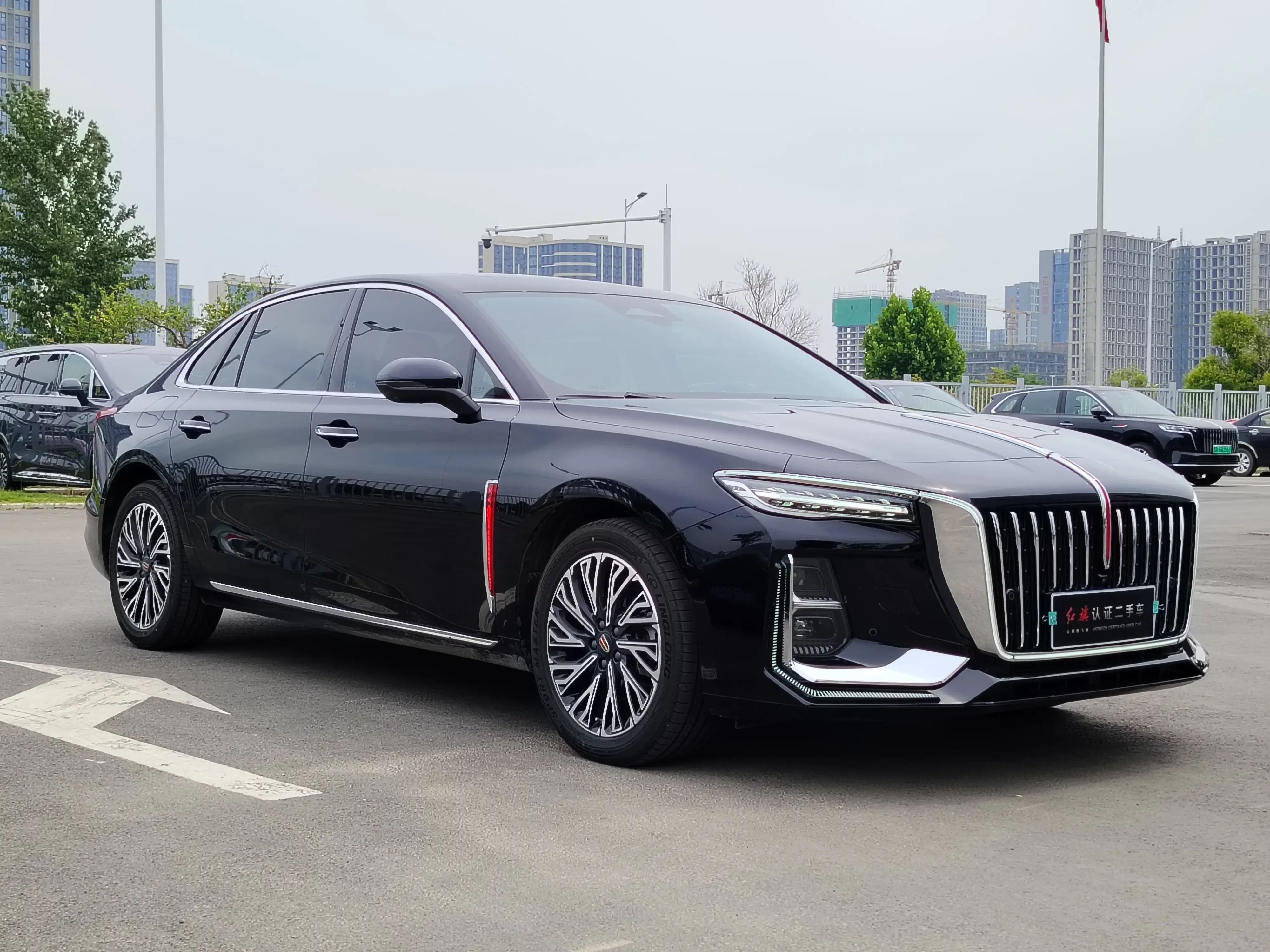 Hongqi H5
