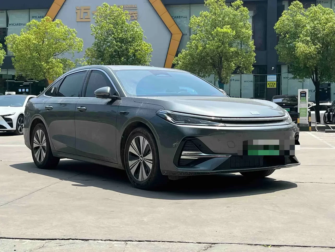 Geely Galaxy A7 EM
