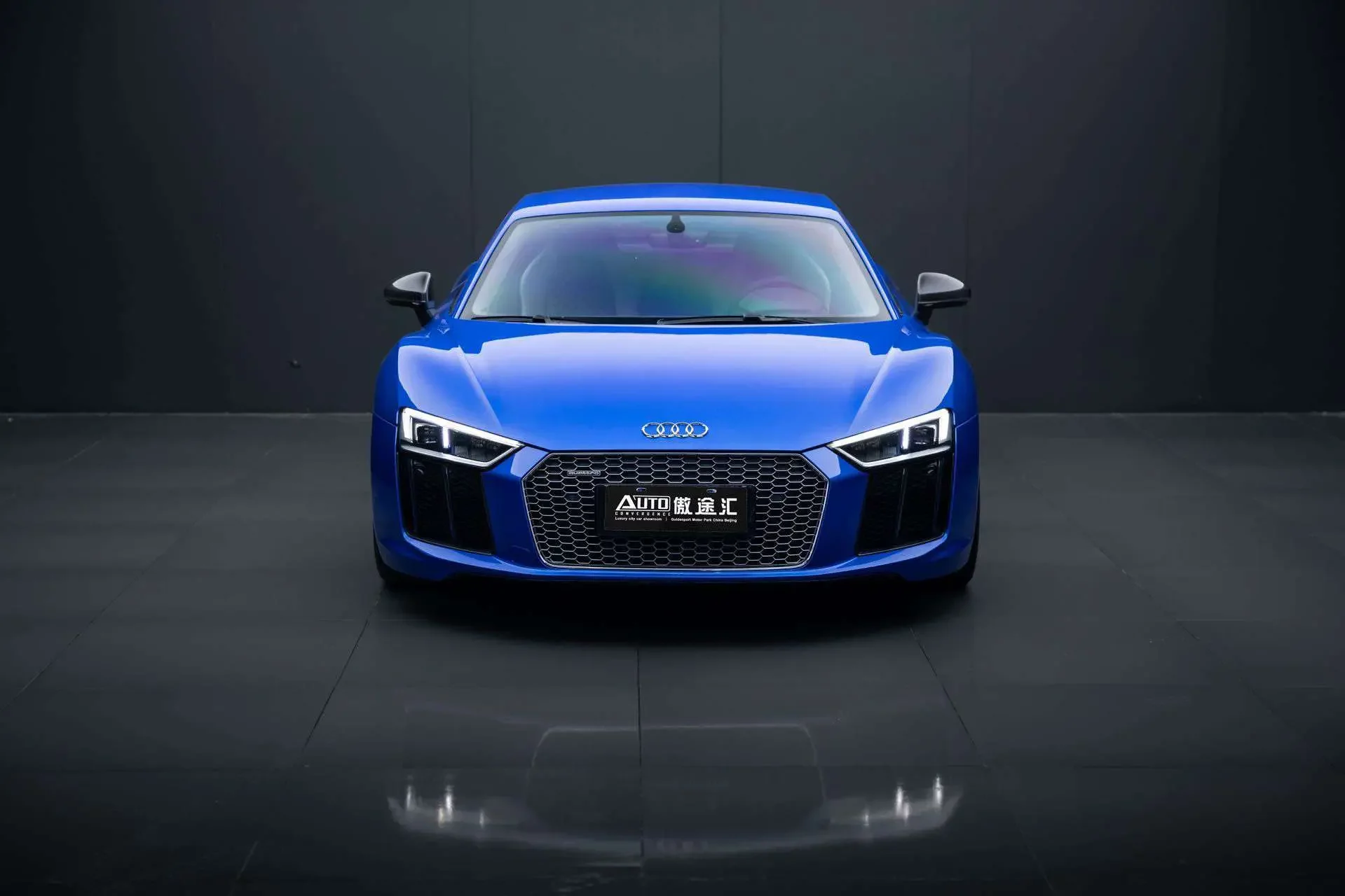 Audi R8
