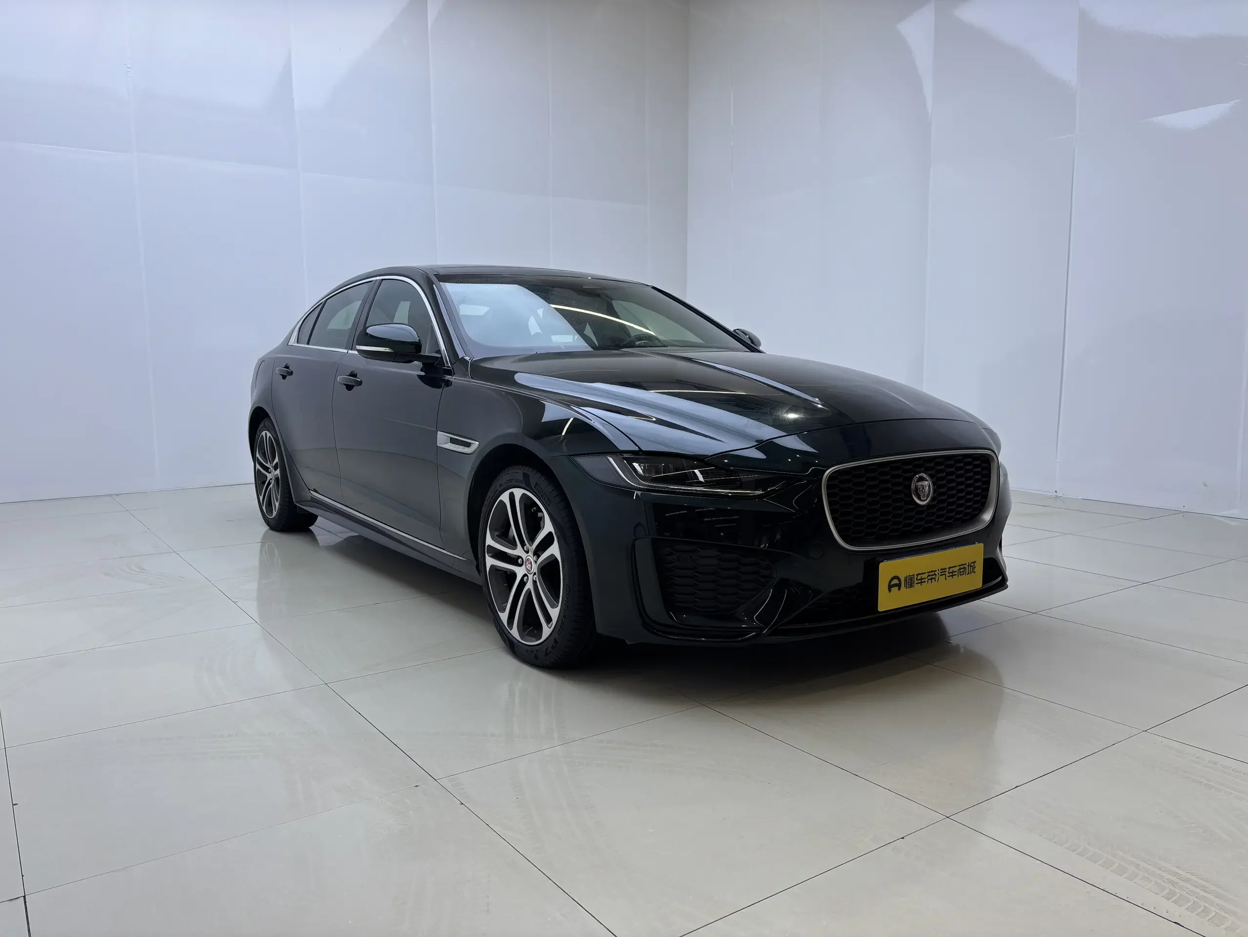 Jaguar XEL