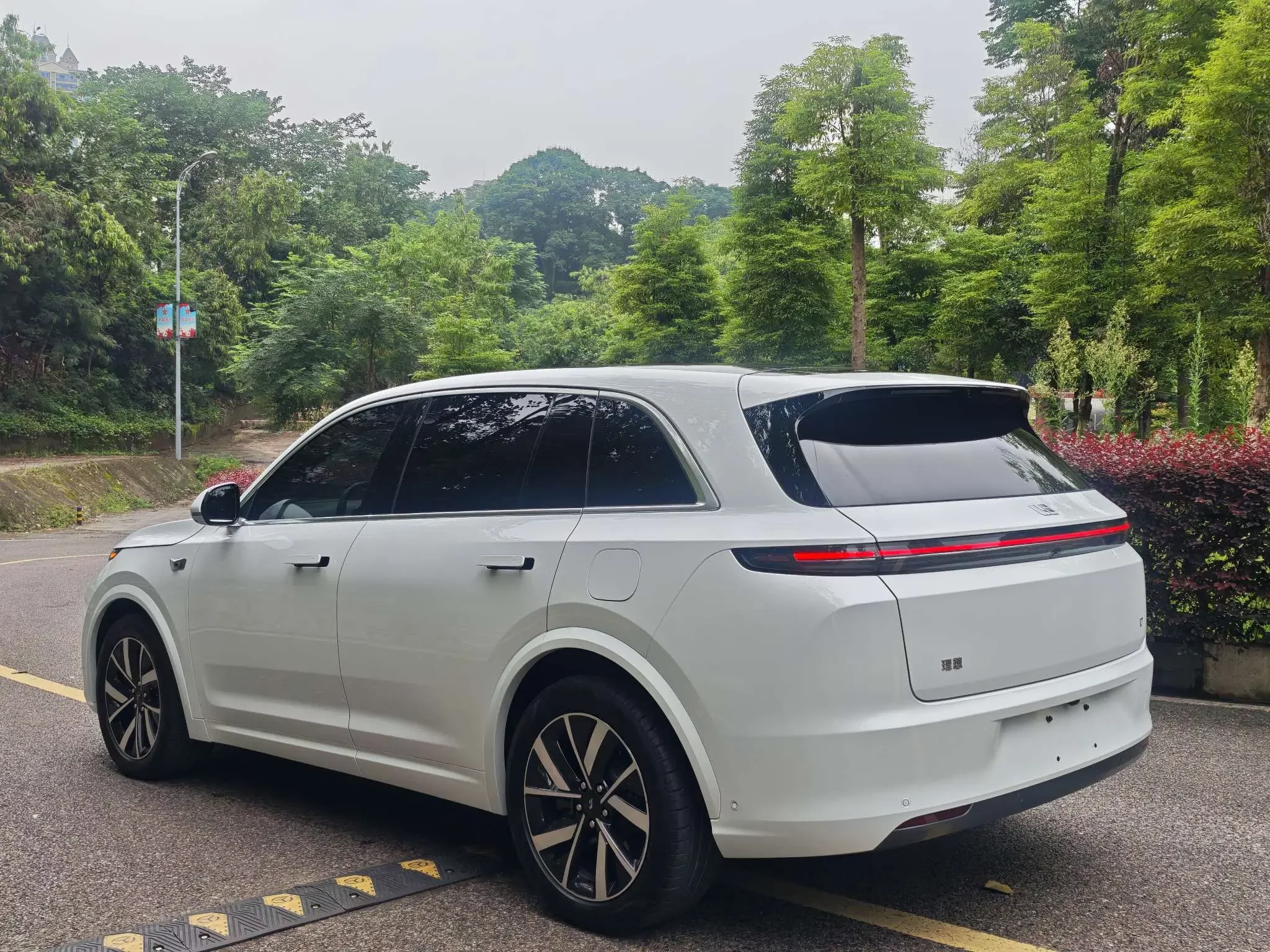 Lixiang L7
