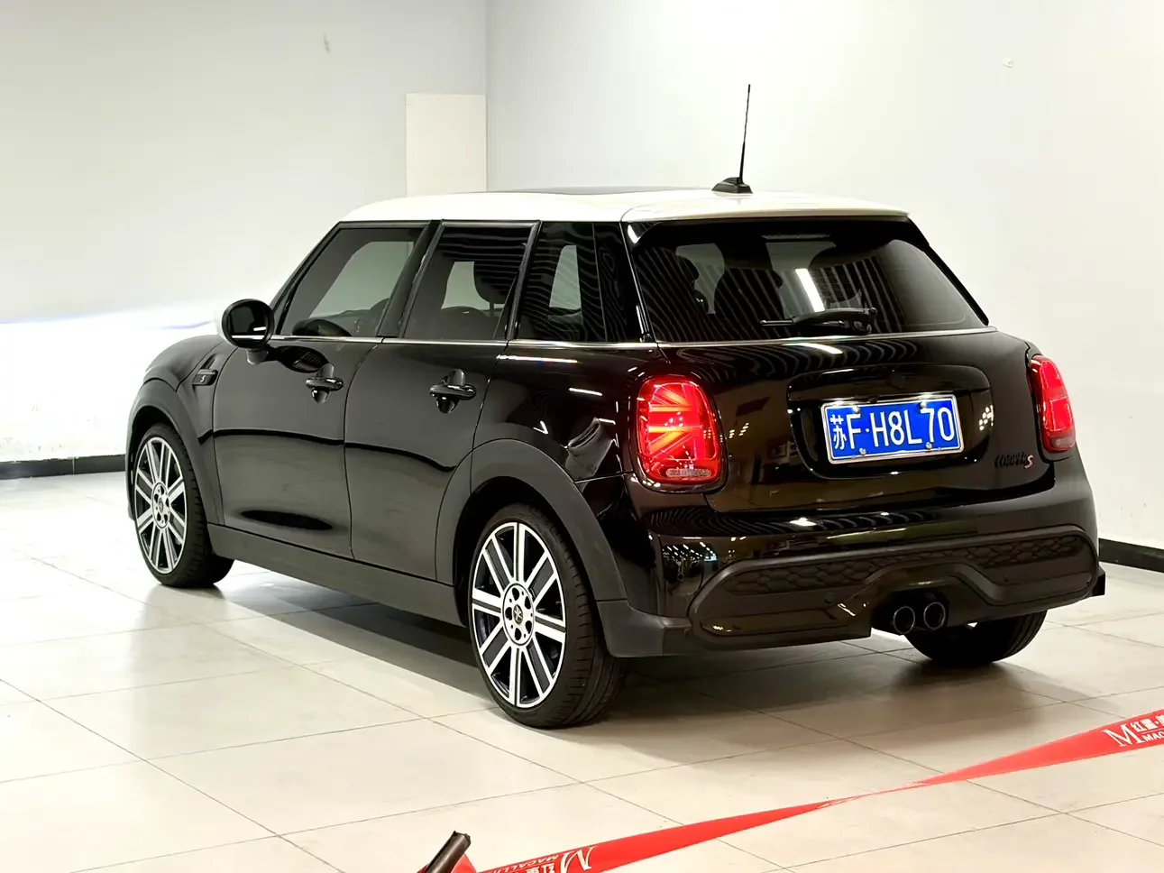 MINI 