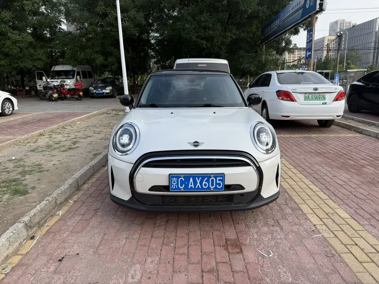 MINI 