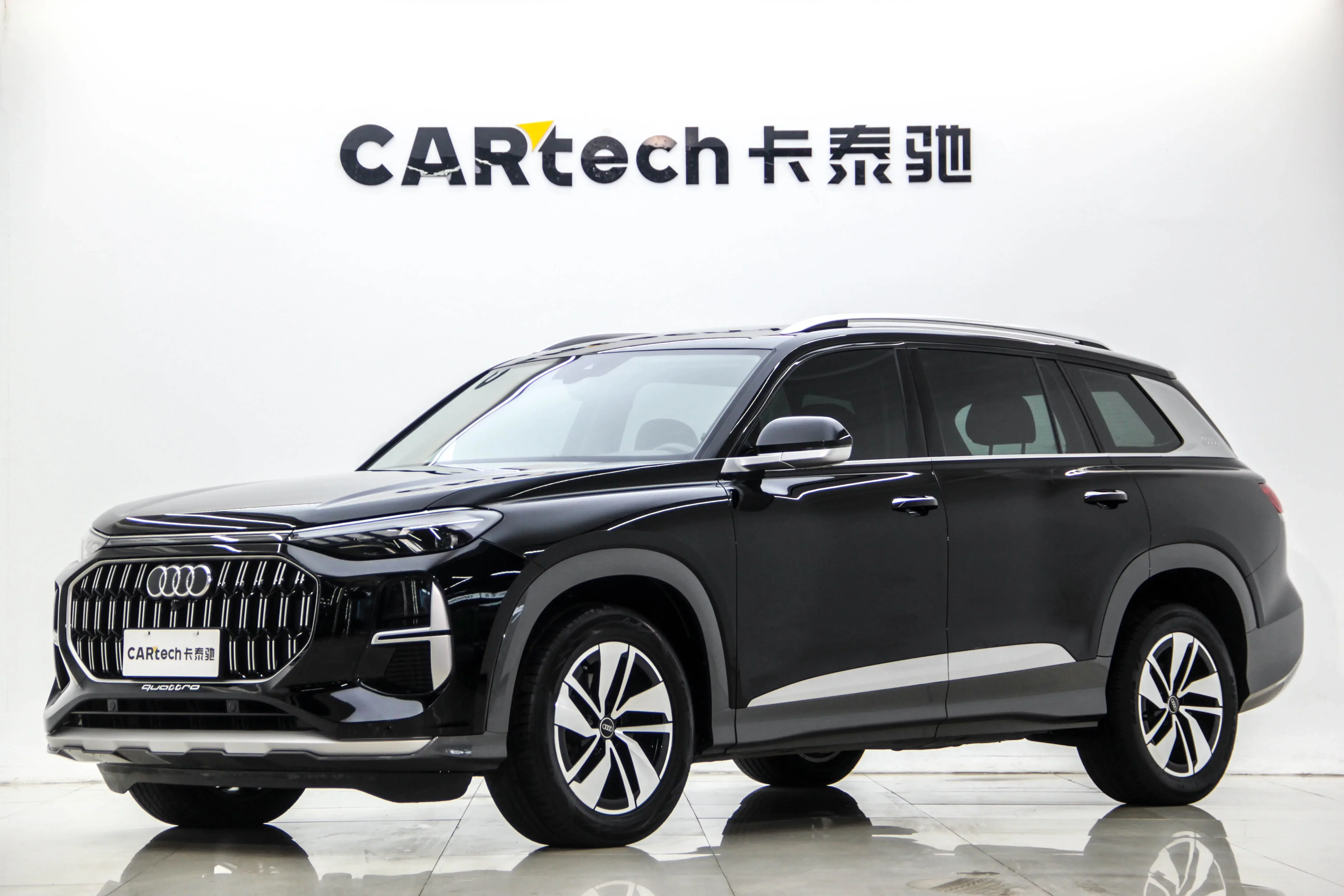 Audi Q6  из Китая