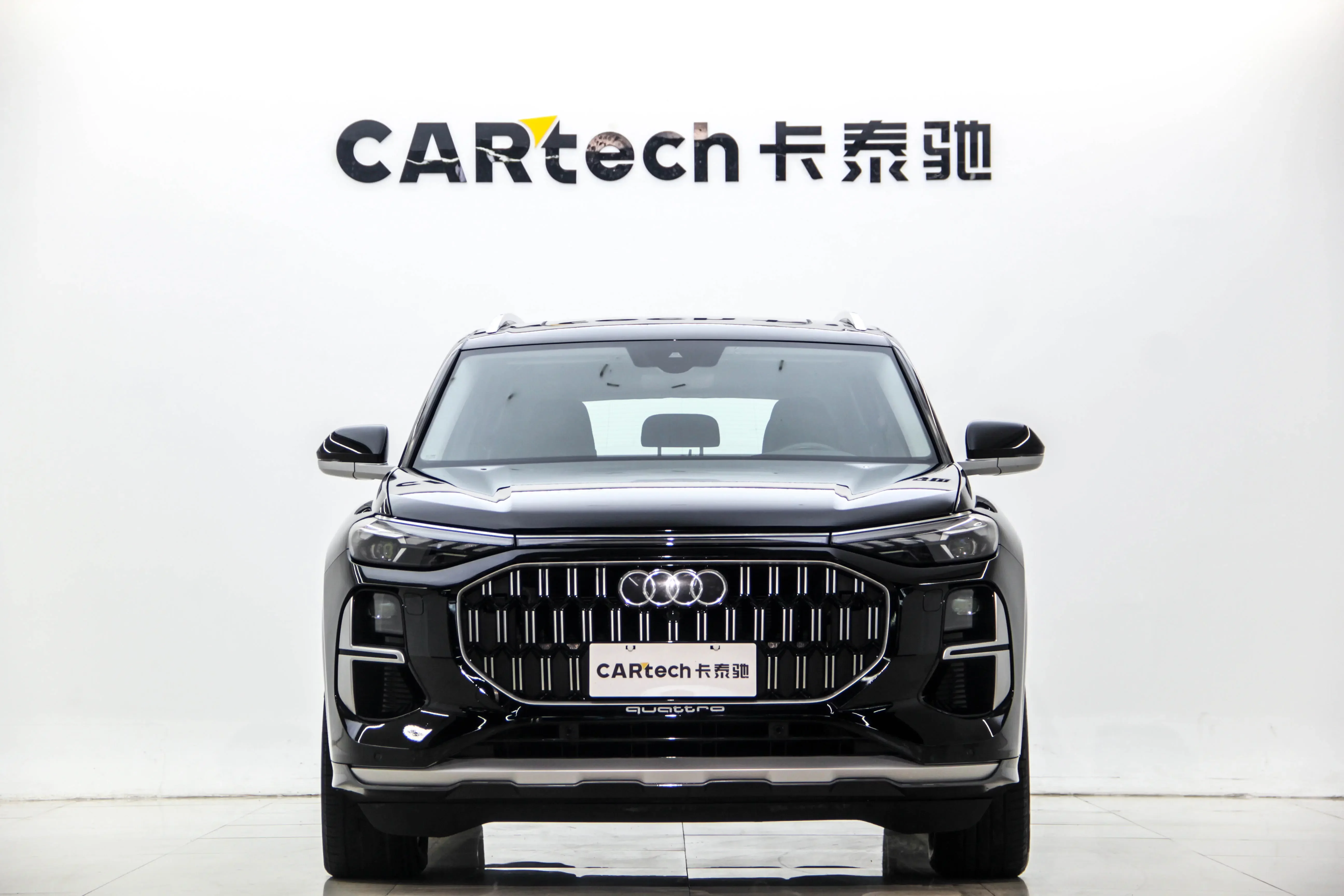 Audi Q6  из Китая