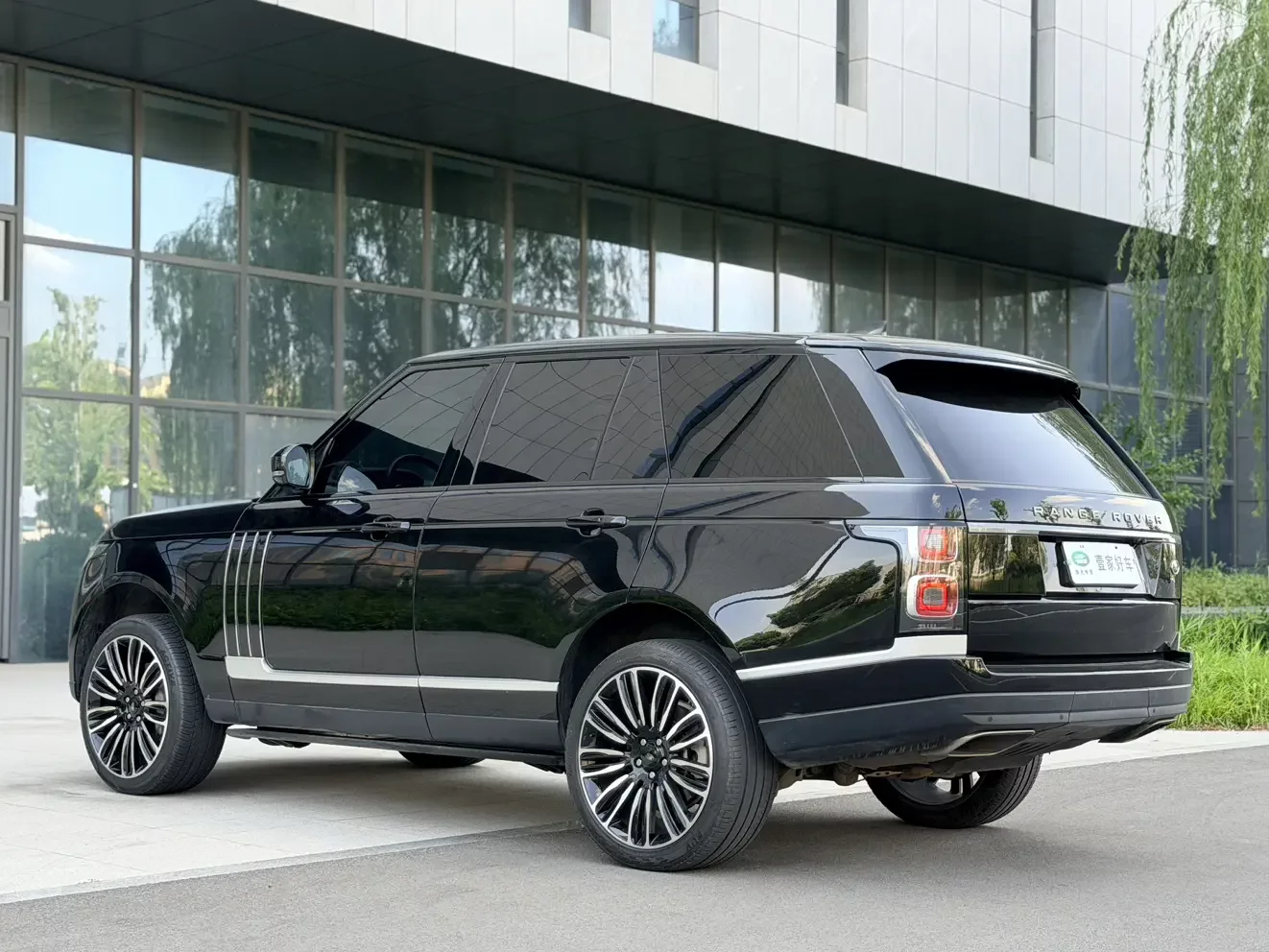 Land Rover range rover