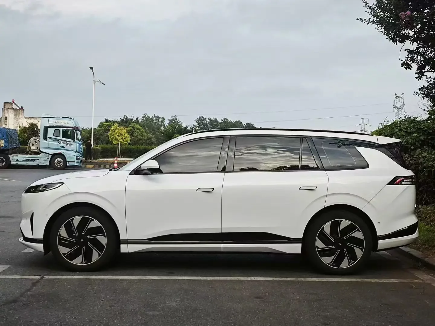 Dongfeng Yipai 008