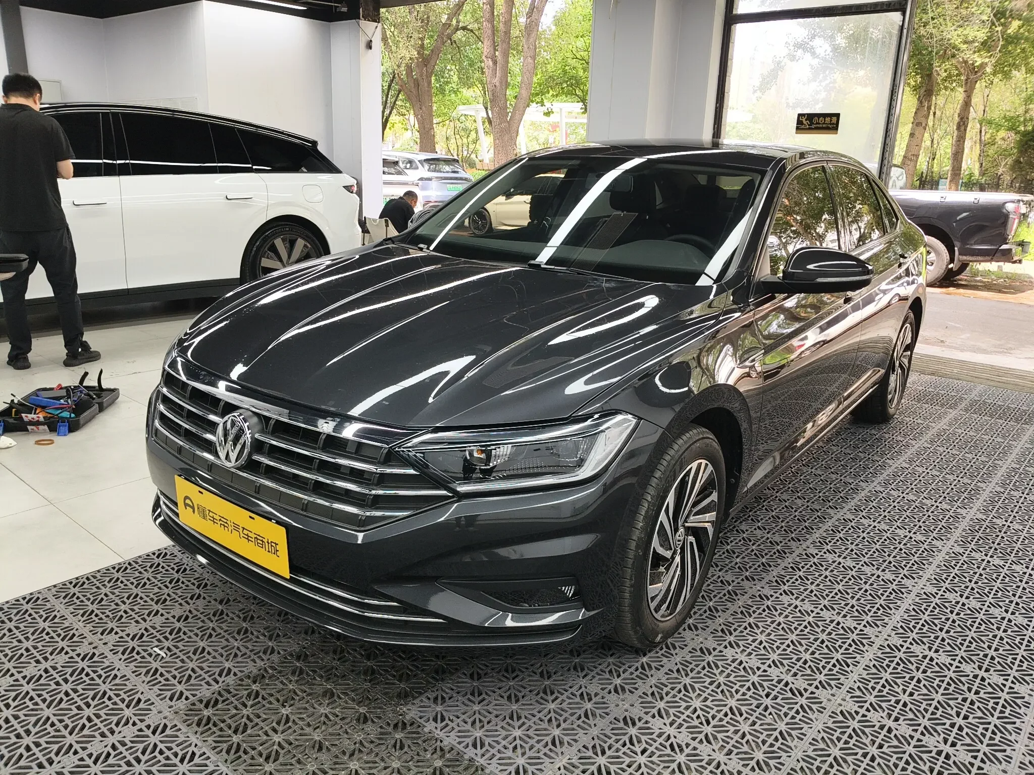 Volkswagen Sagitar