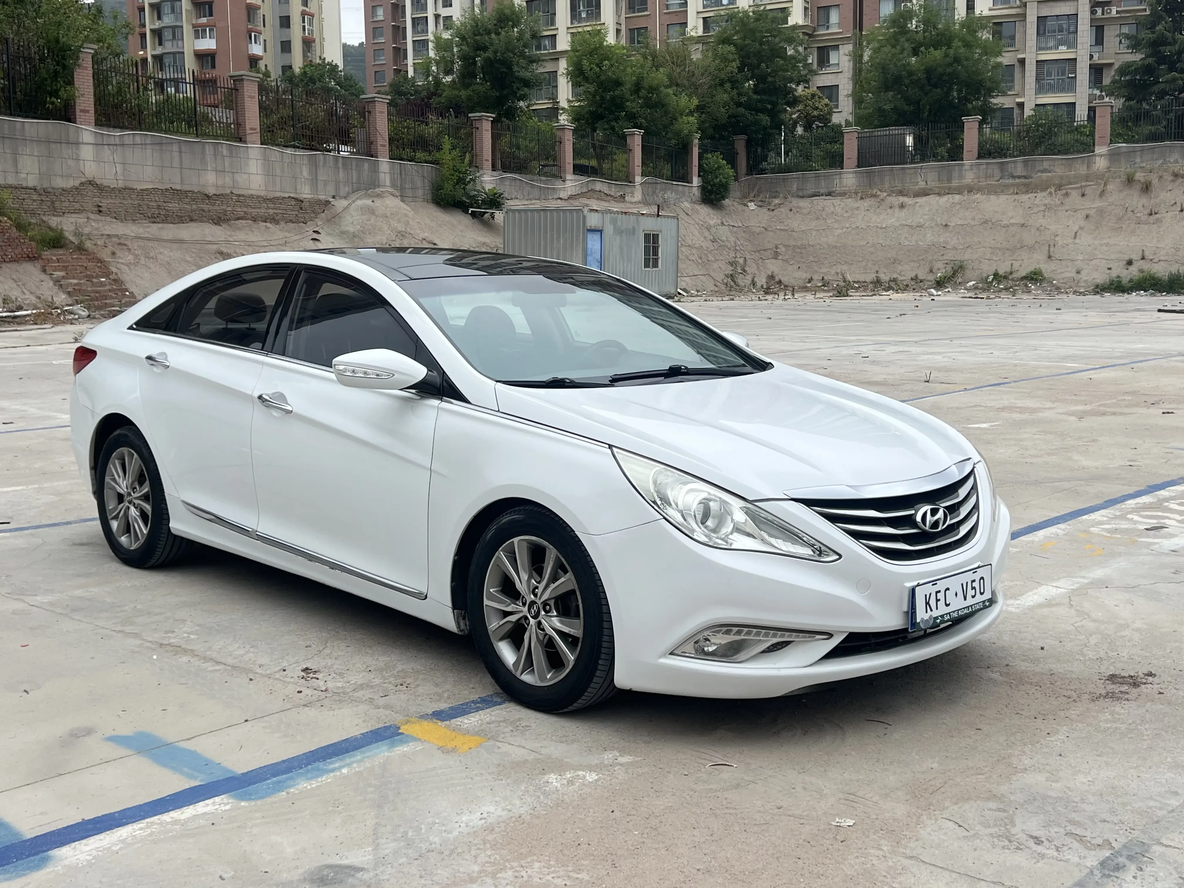 Hyundai sonata eight
