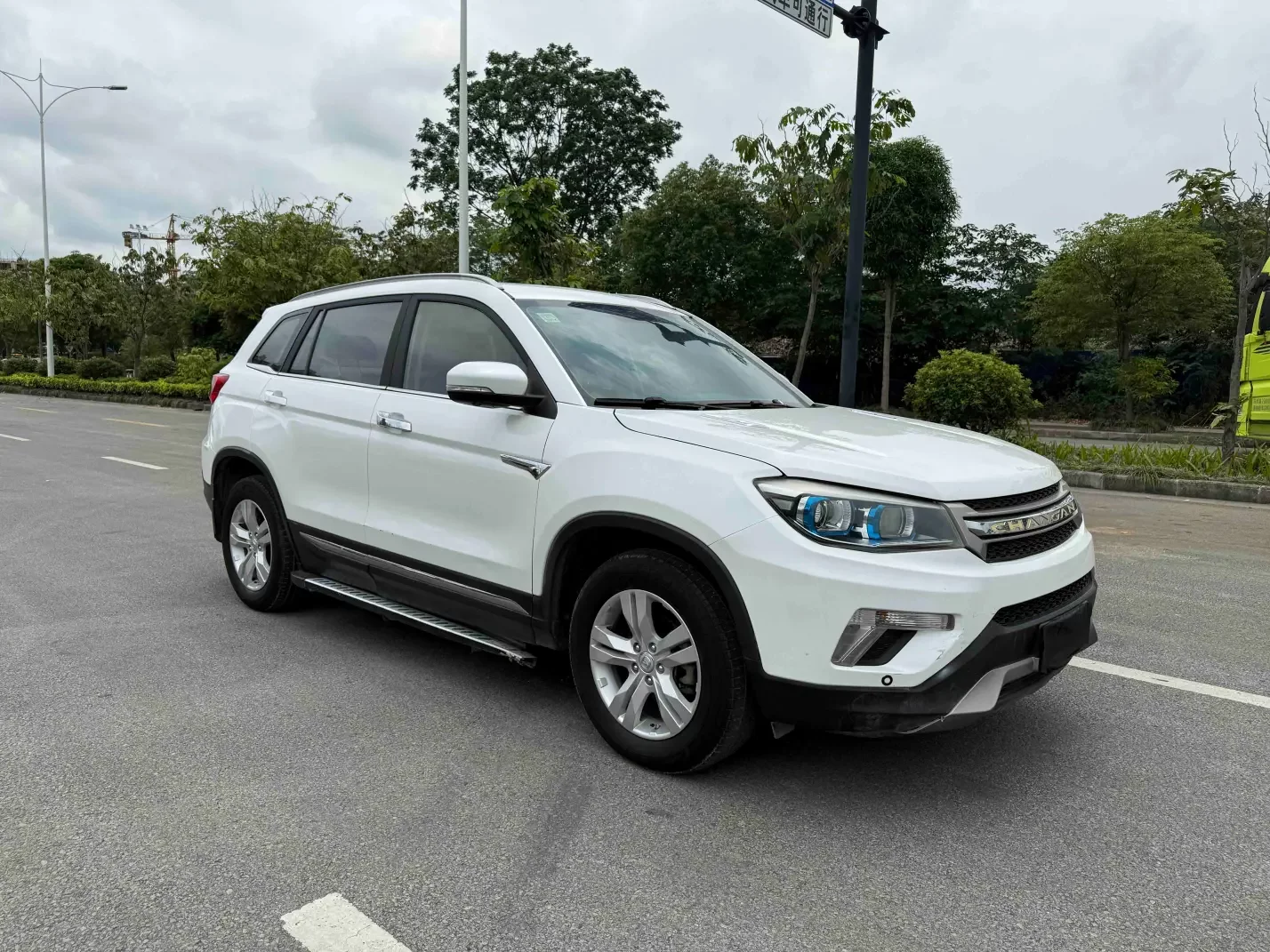 Changan CS75